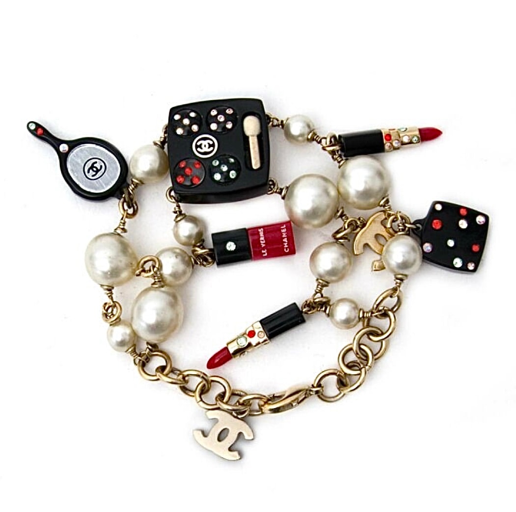 CHANEL Cosmetic leather chain Belt