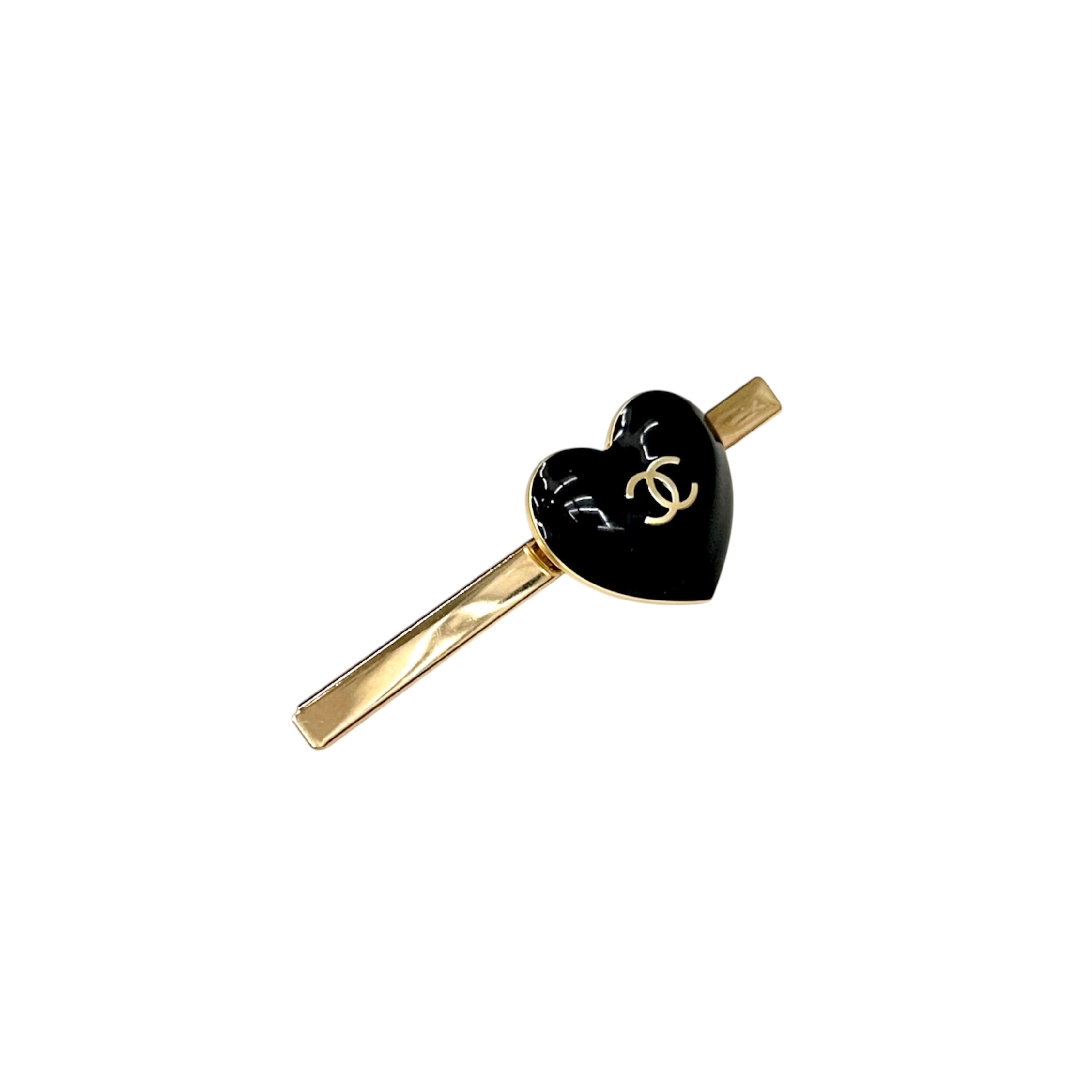 CHANEL holiday heart CC charm hair clip
