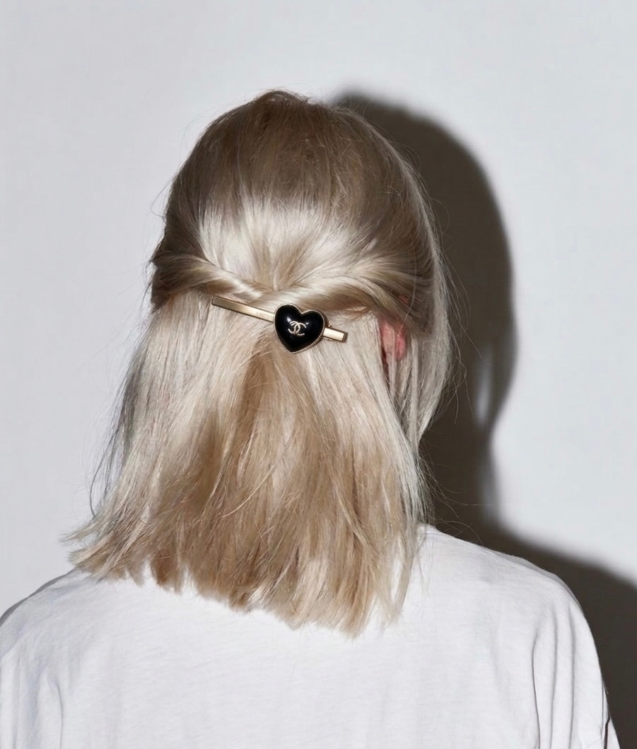 CHANEL holiday heart CC charm hair clip