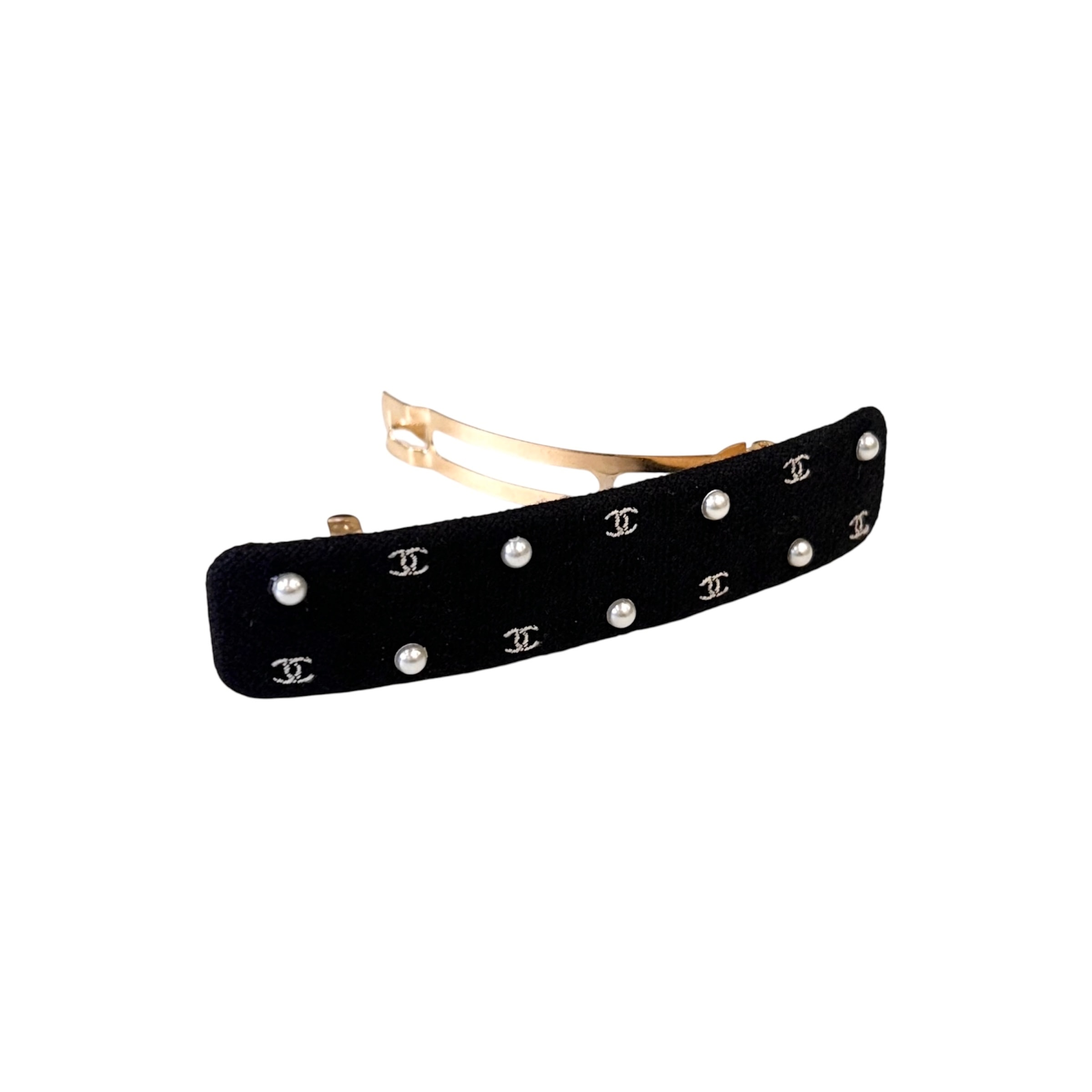 Classic dot pearl hair barrette