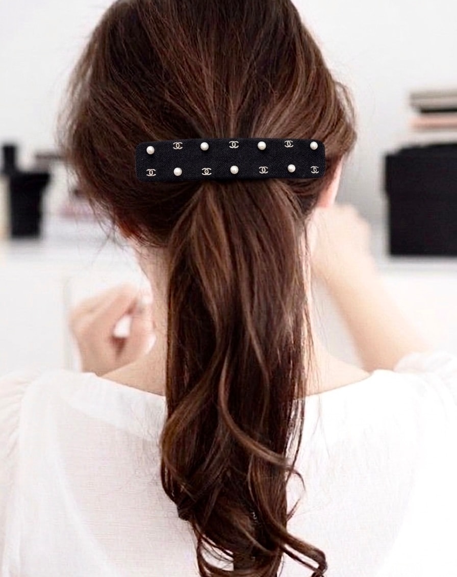 Classic dot pearl hair barrette
