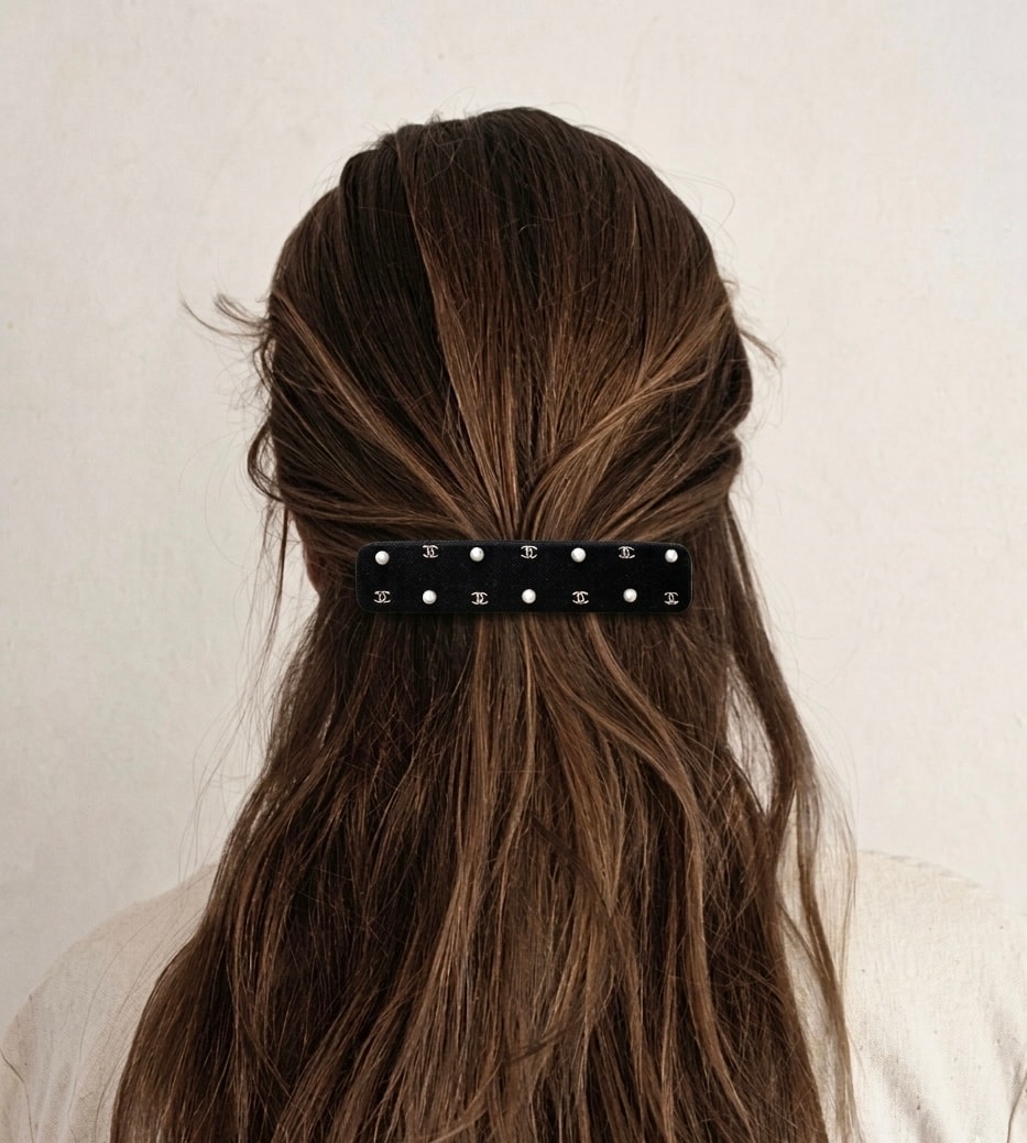 Classic dot pearl hair barrette