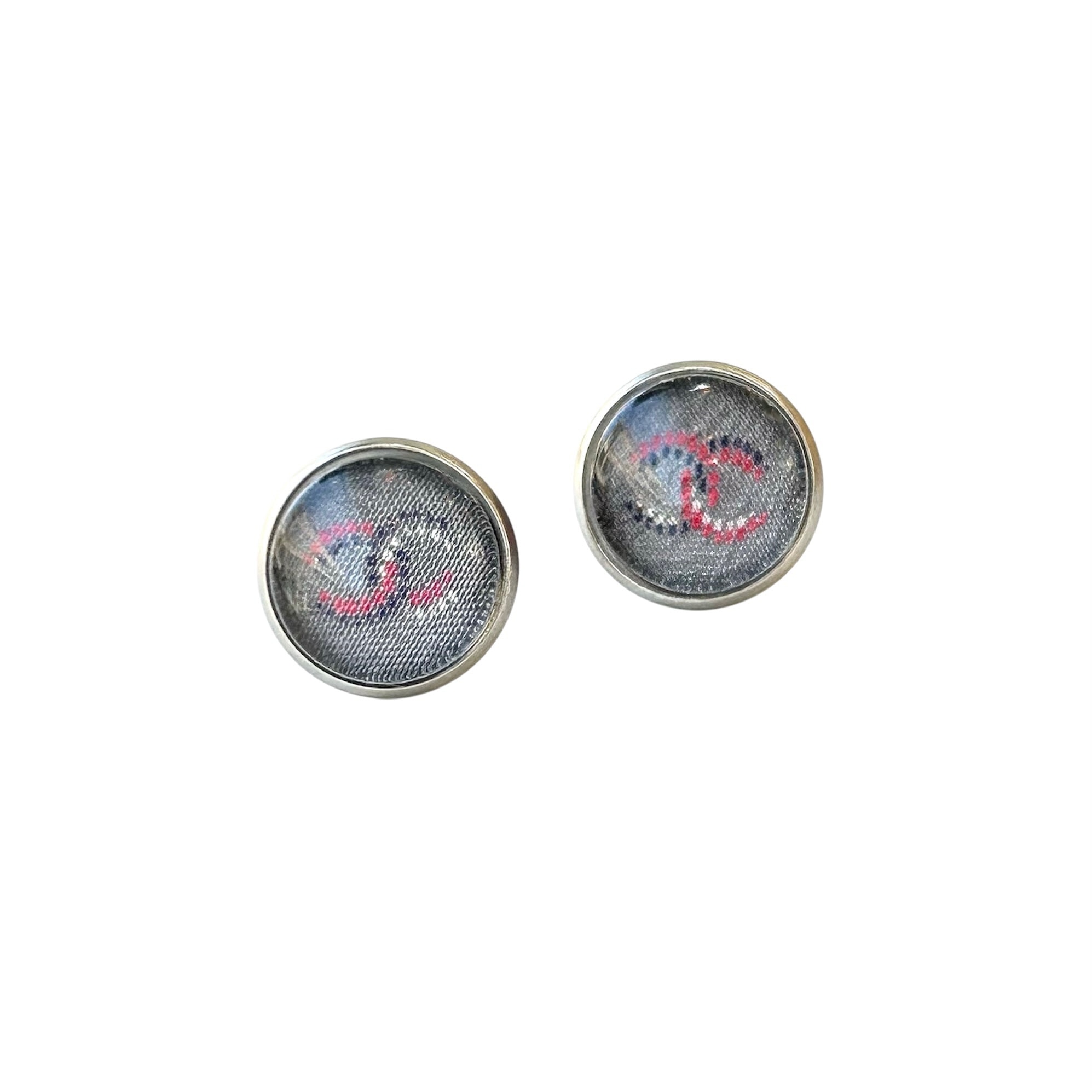 mute grey cc glass dome earring -silver