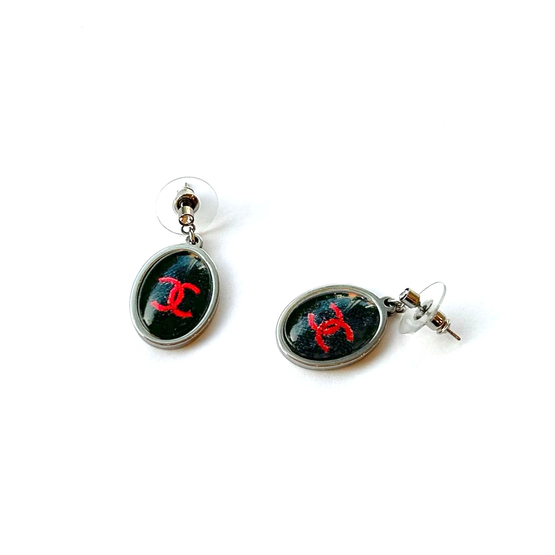 Denim red cc oval glass dome earring