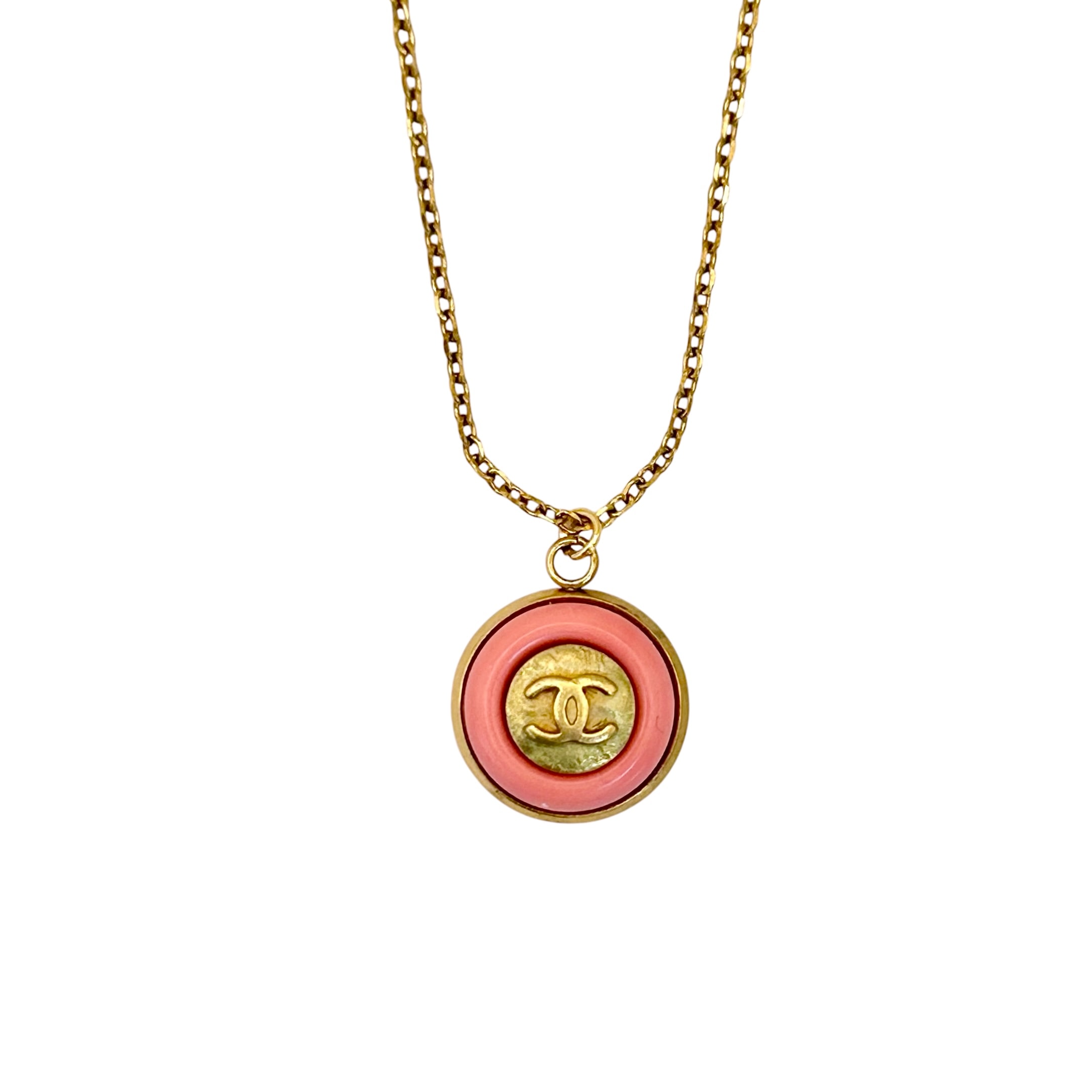 CHANEL button no.151