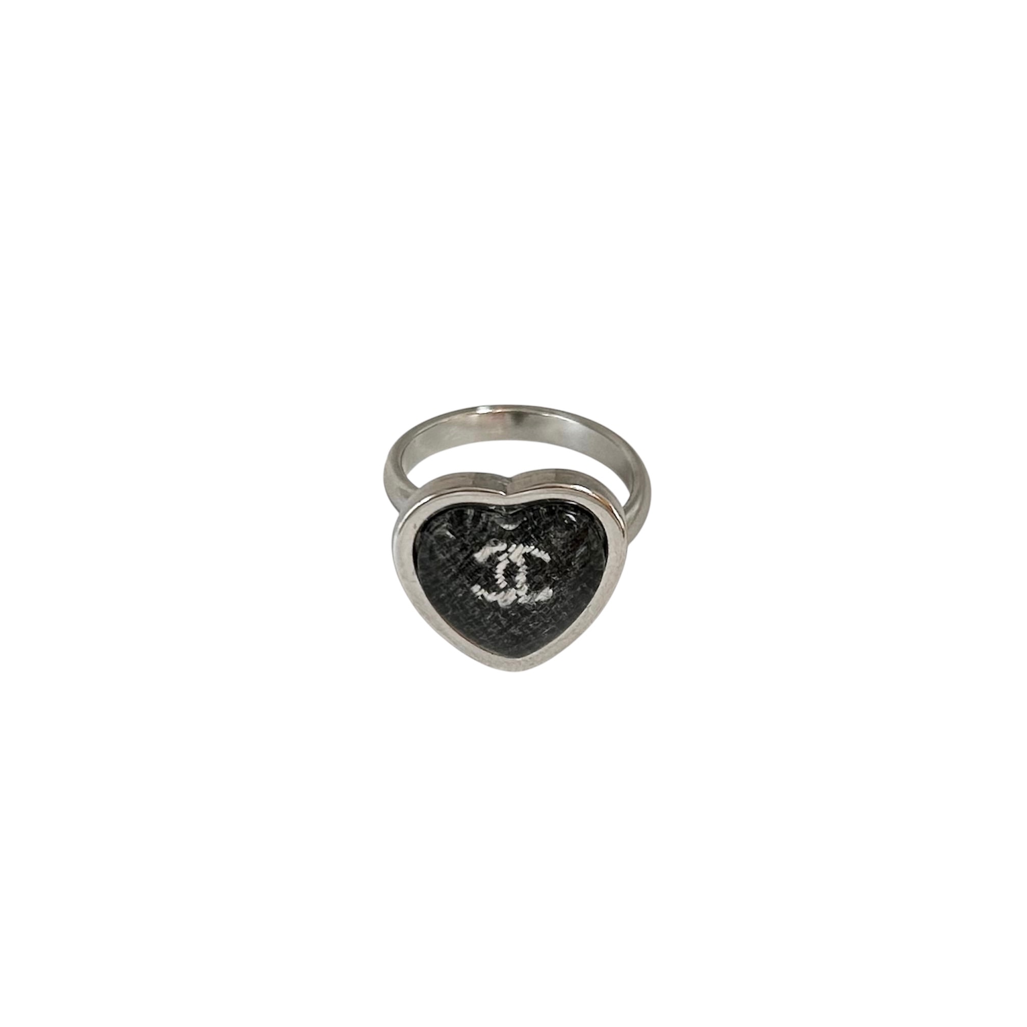 black tweed love heart ring