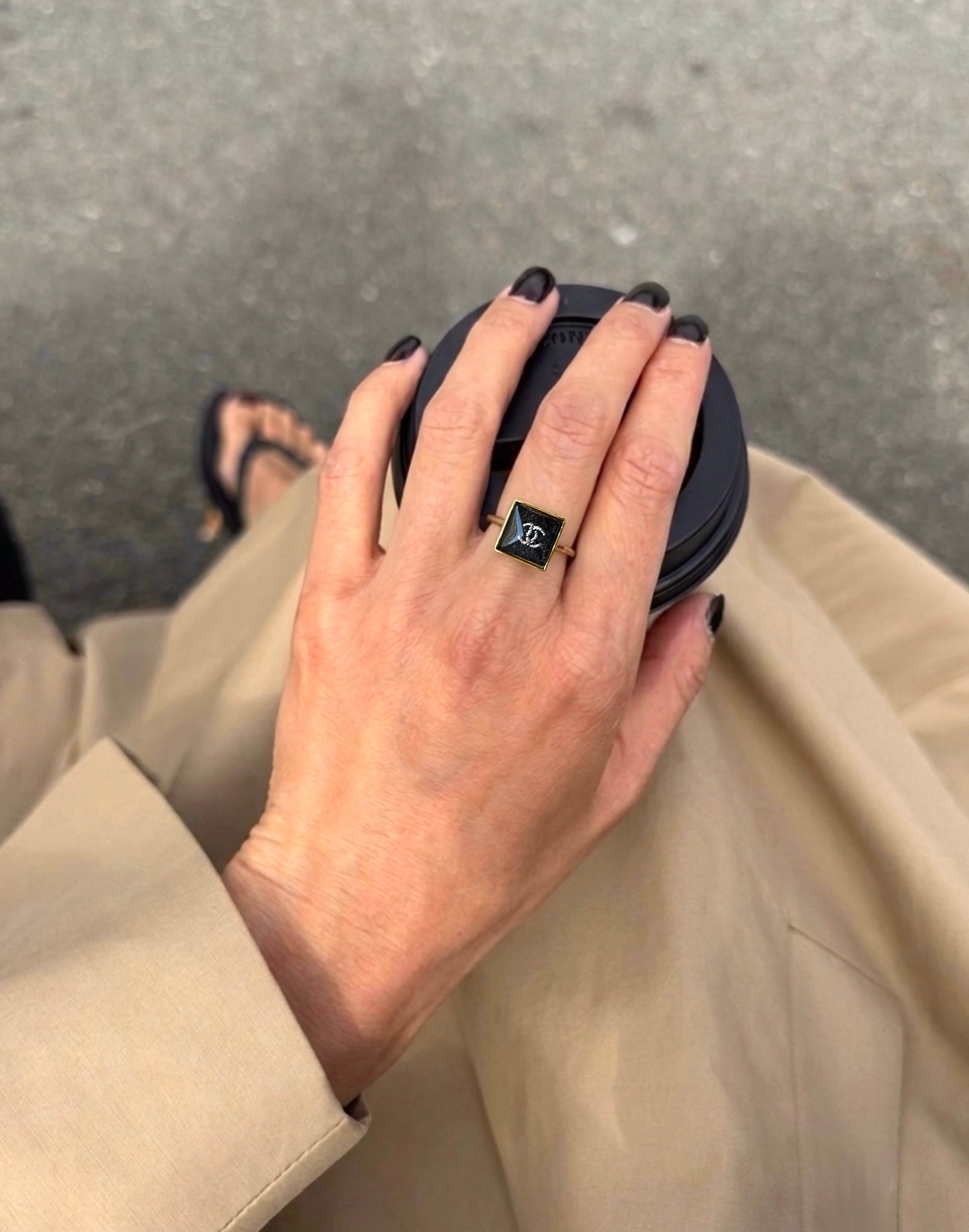 black tweed cc square ring