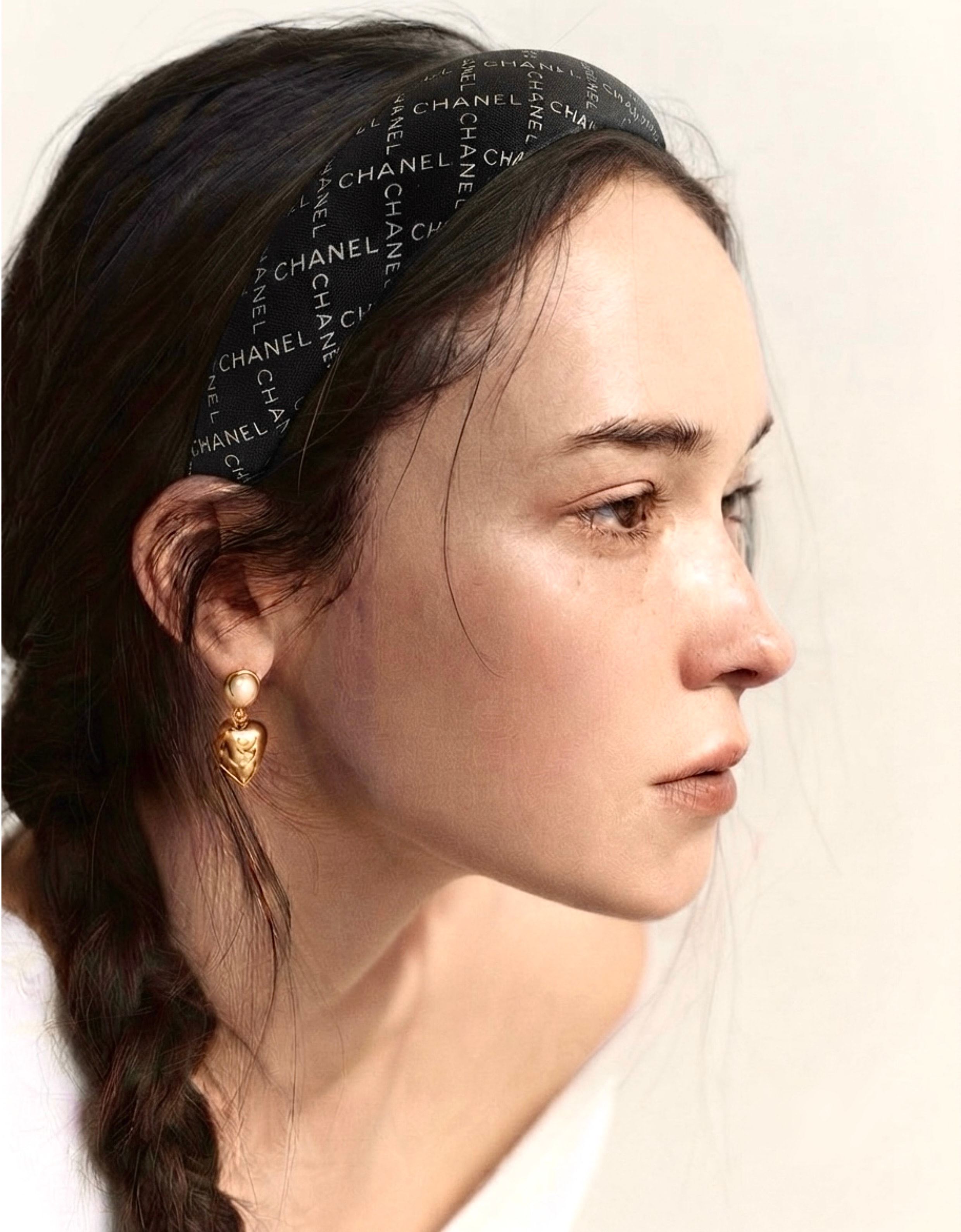 CHANEL Signature spell silk band