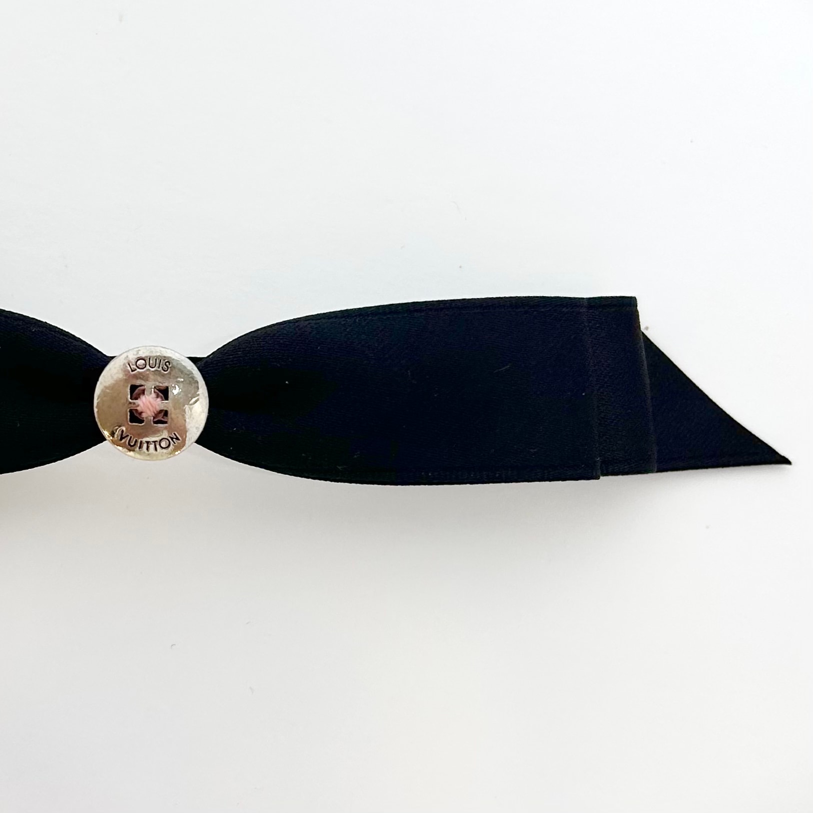 Bouton de Paris ribbon clip