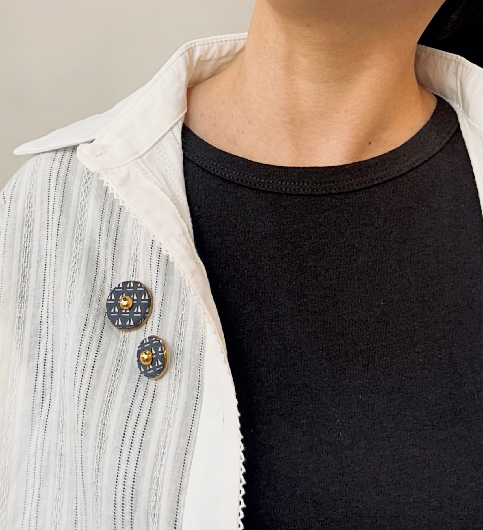 Ronde silk Palette brooch no.2