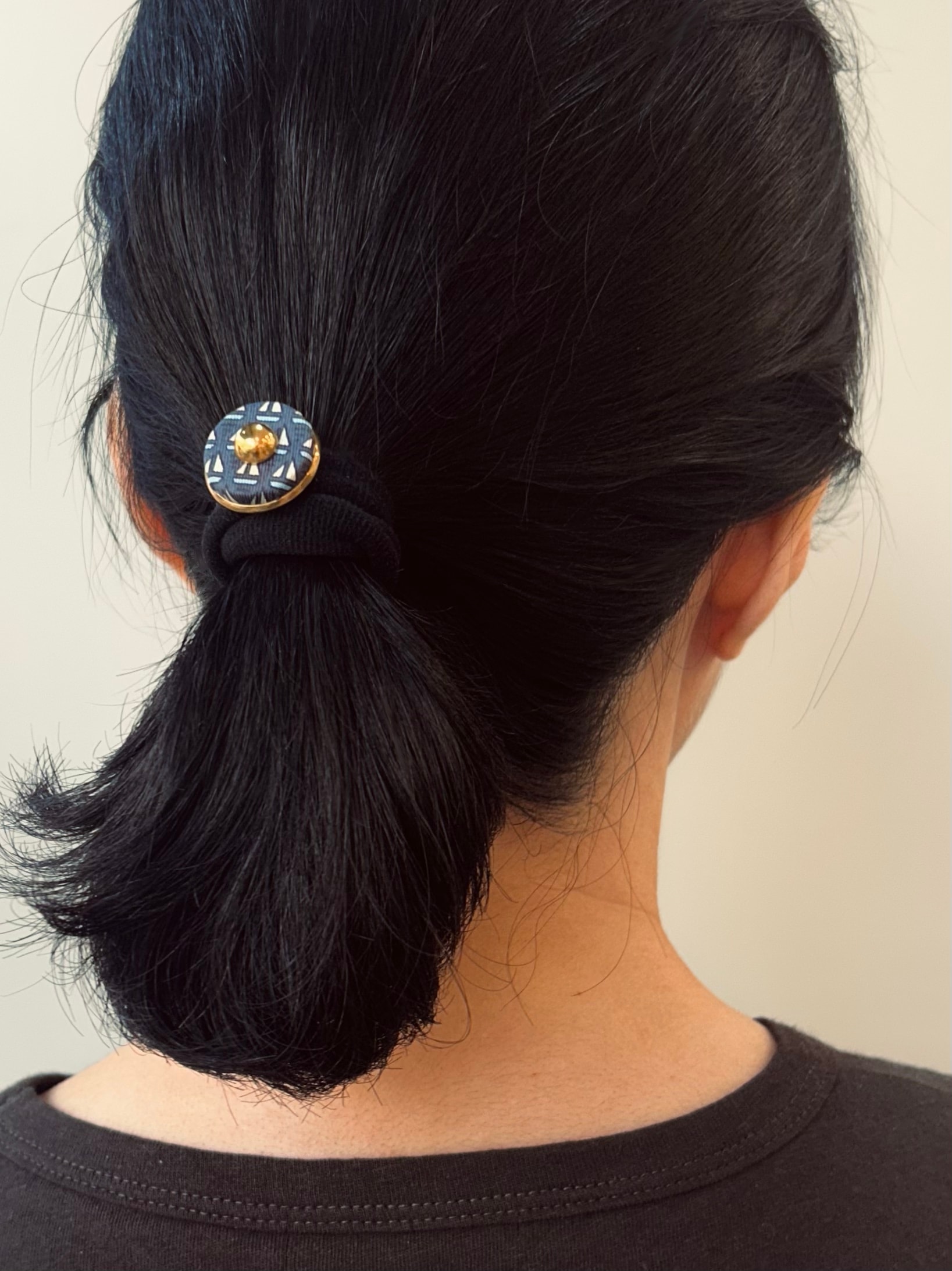 Ronde silk Palette brooch no.2