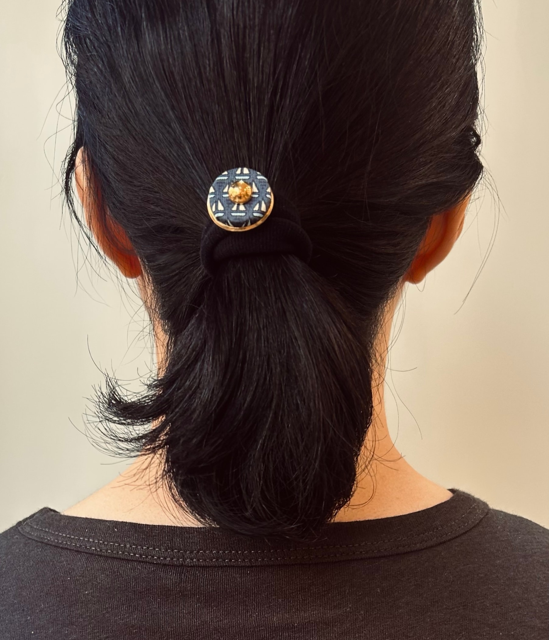 Ronde silk Palette brooch no.2