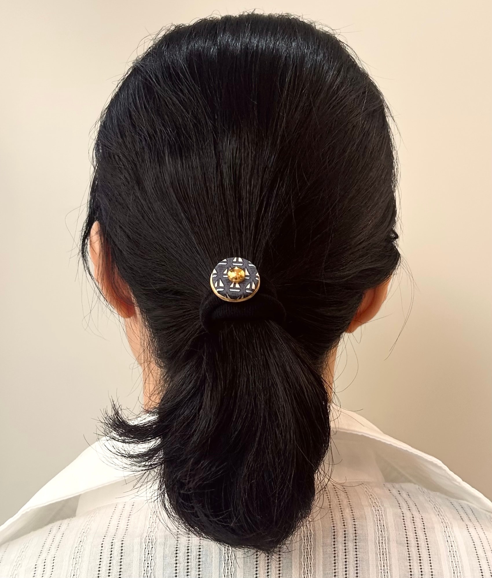Ronde silk Palette brooch no.2
