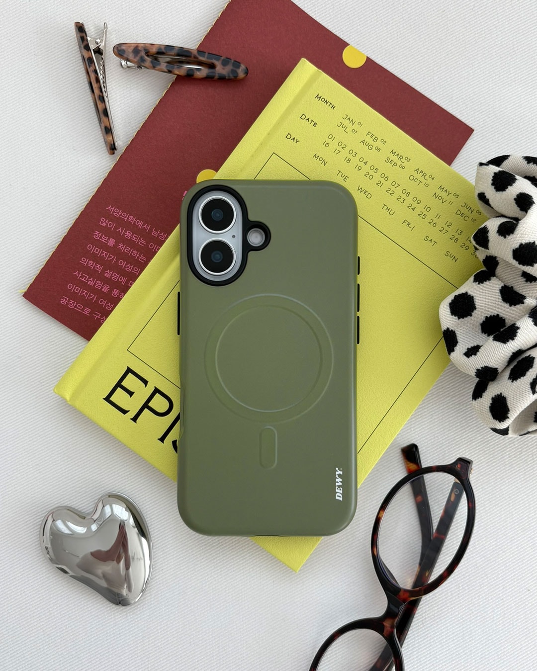 olive green tough bumper (Magsafe)