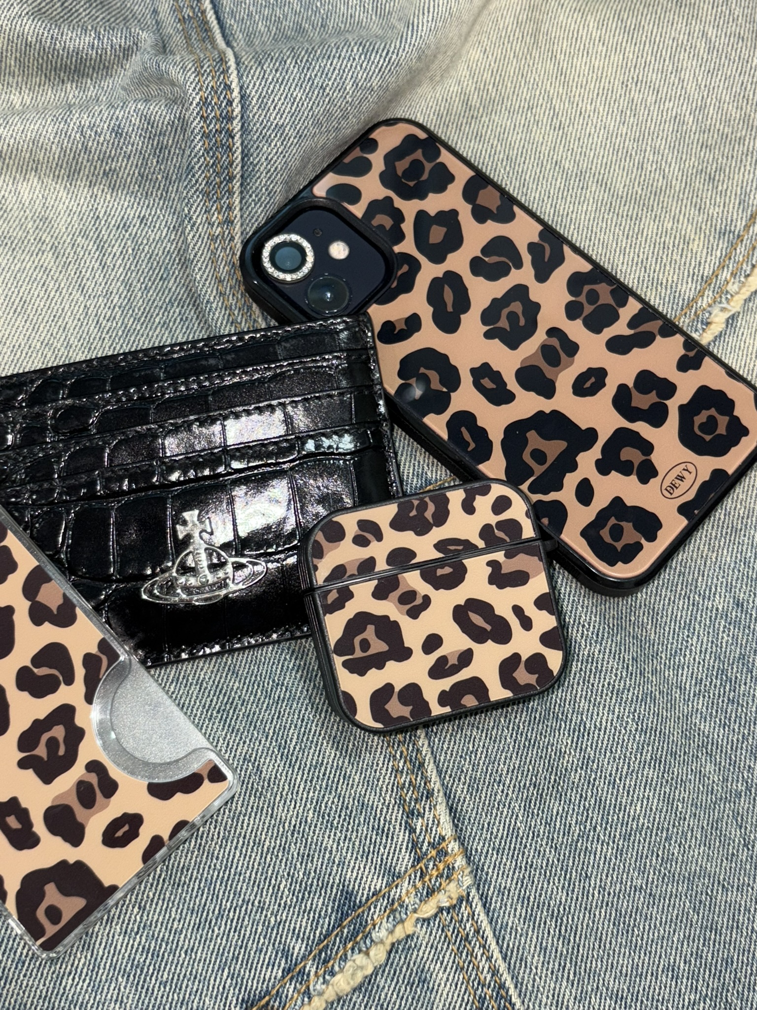 Brown leopard airpods 🐆