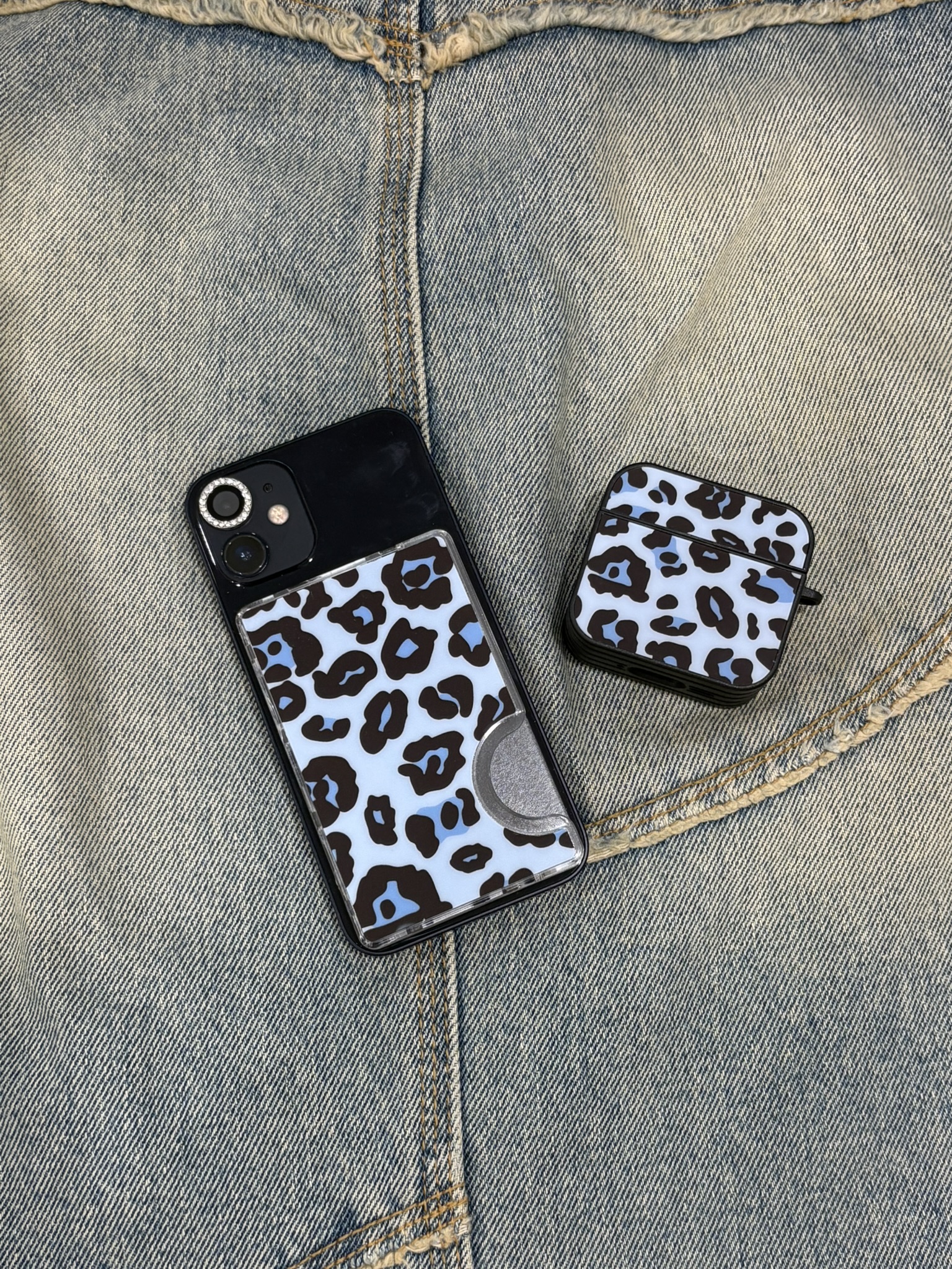 Aqua leopard card slot 🐆