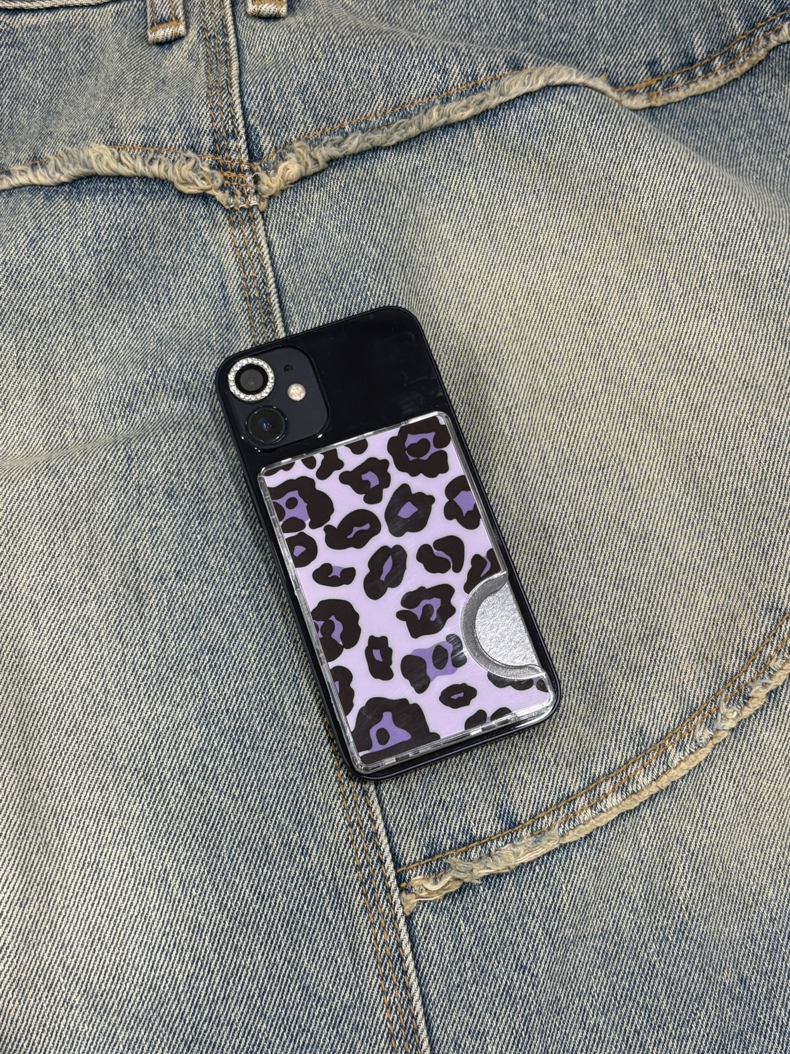 Devil leopard card slot 🐆