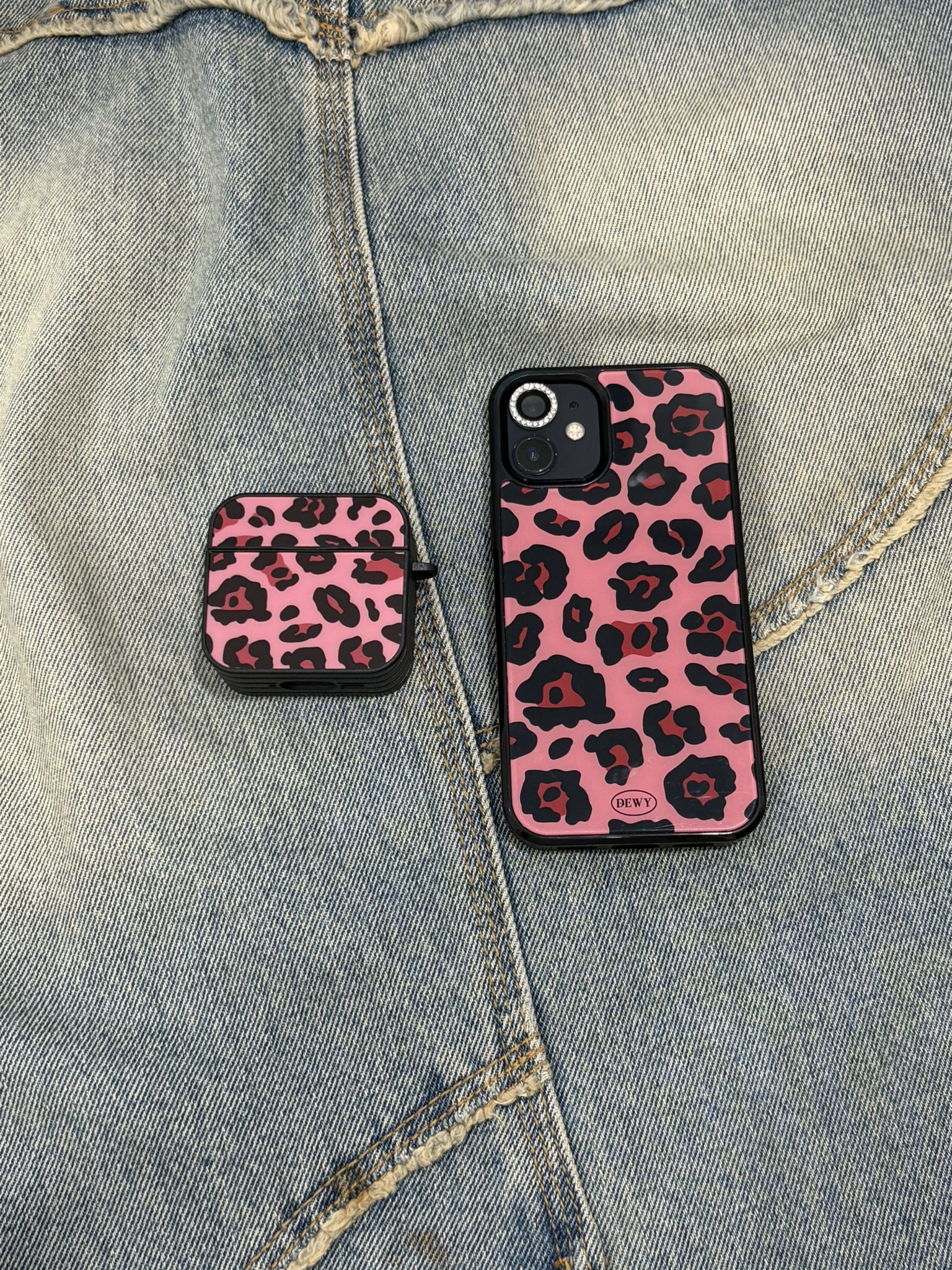 Cherry leopard airpods 🐆