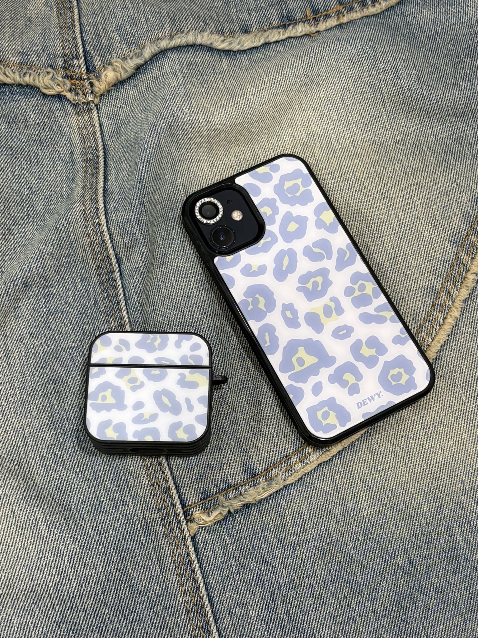 lavender latte leopard airpods 🐆