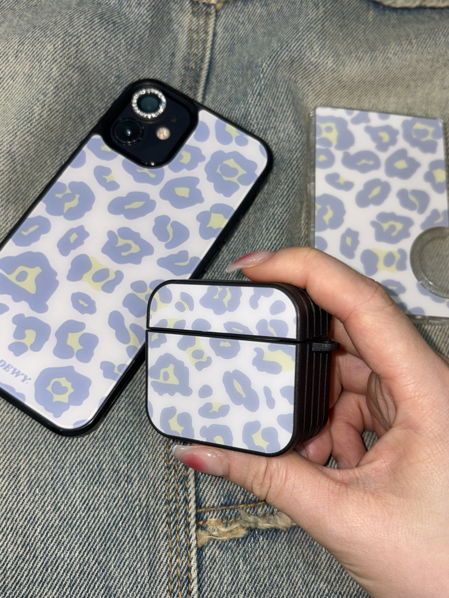 lavender latte leopard airpods 🐆