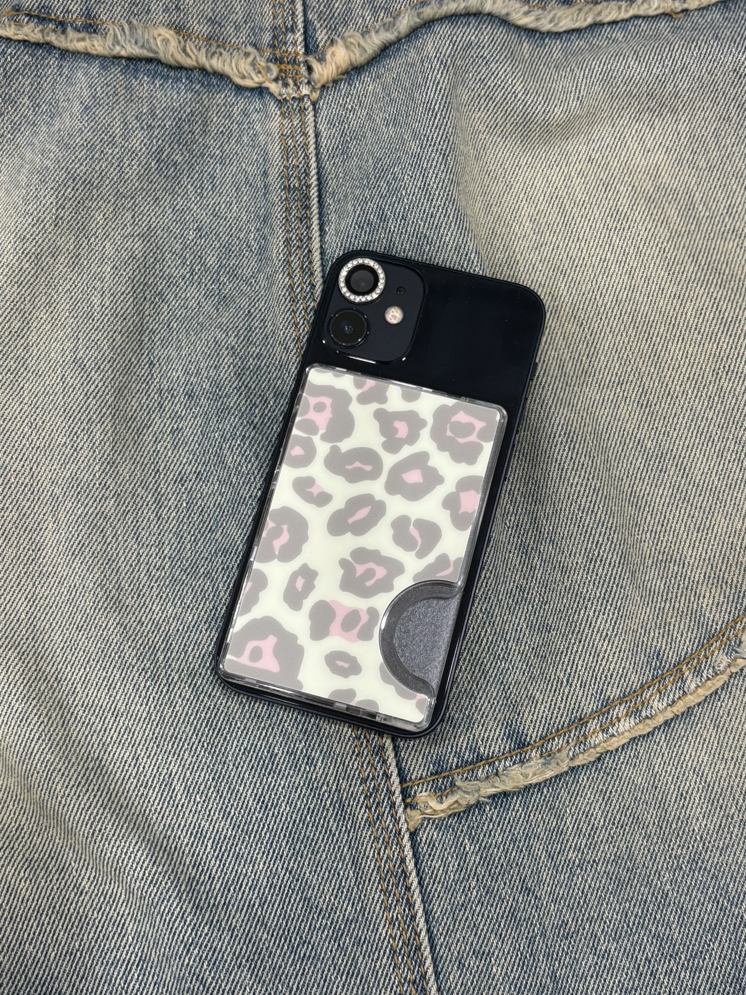 pink lemonade leopard card slot 🐆