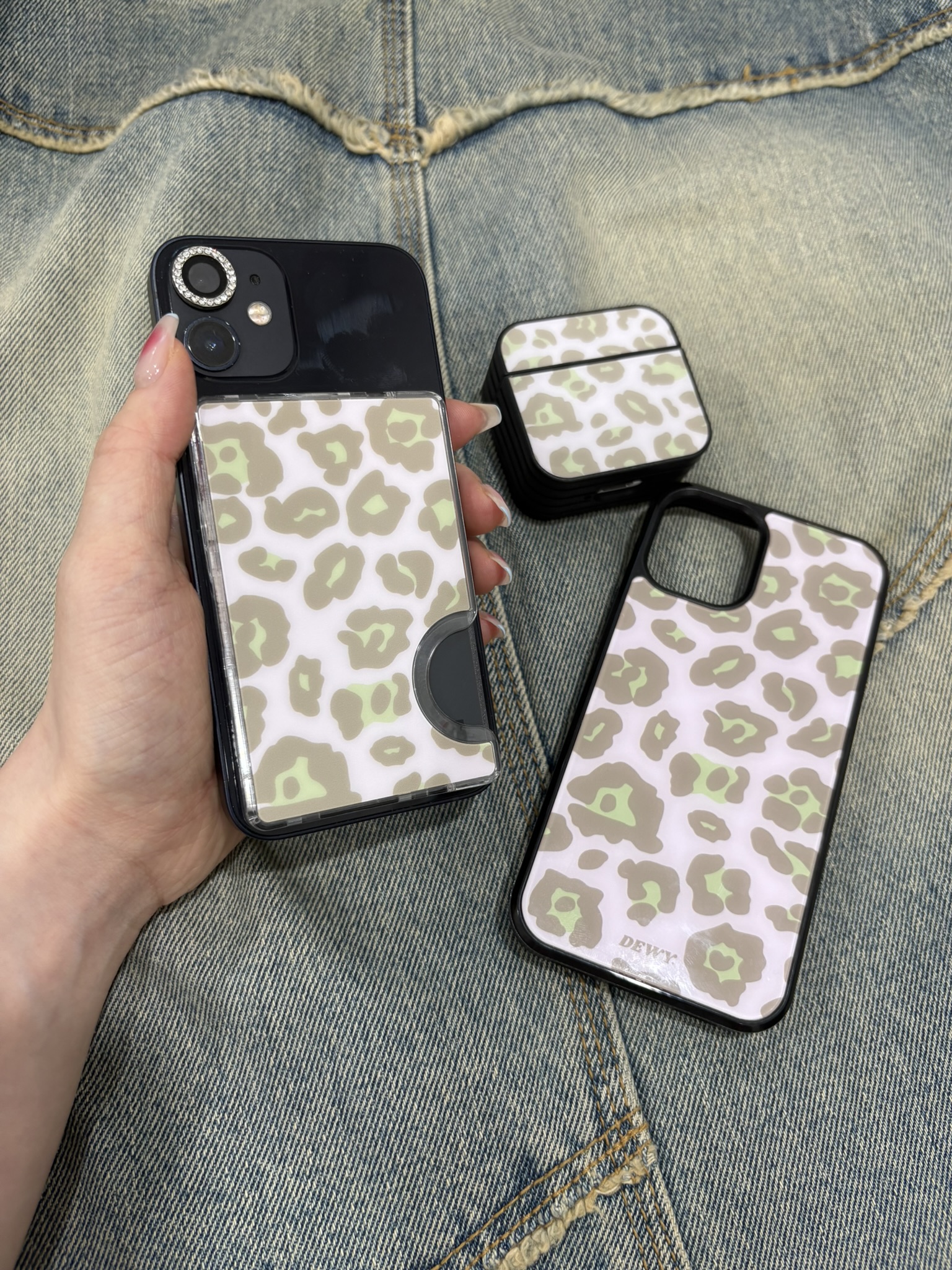 strawberry matcha leopard card slot 🐆