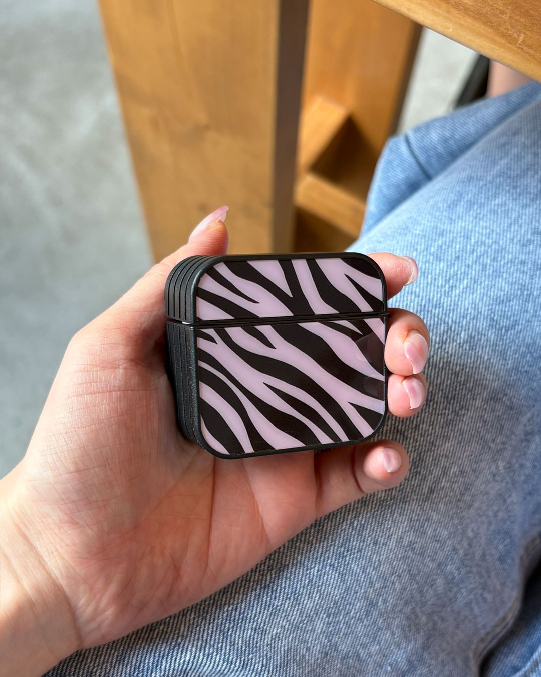 pink zebra airpods 🦓