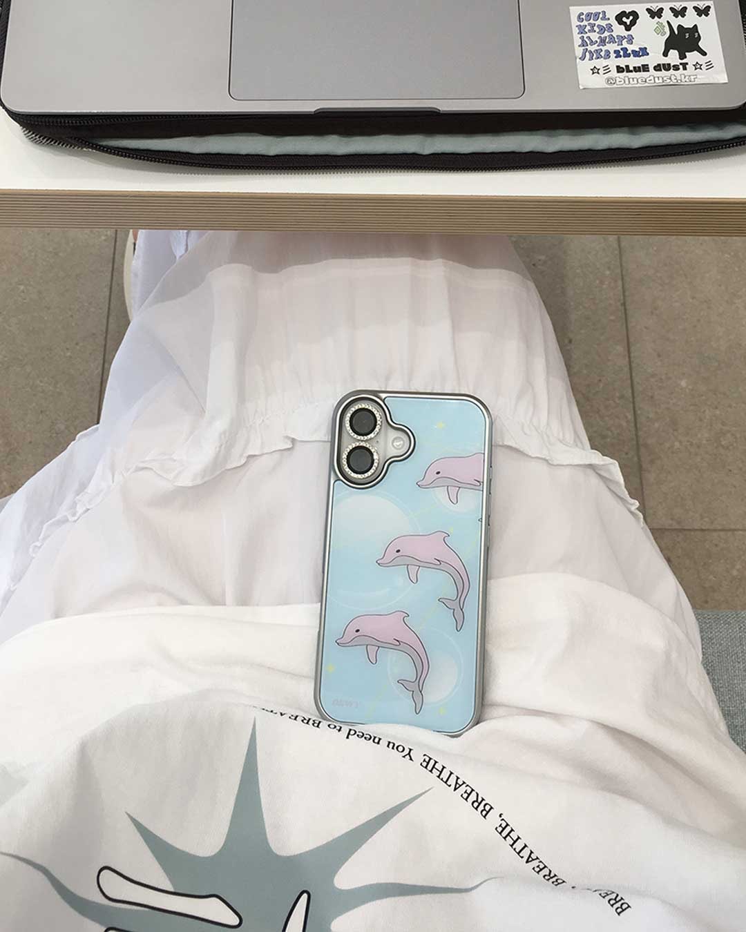 Pink Dolphin 🐬