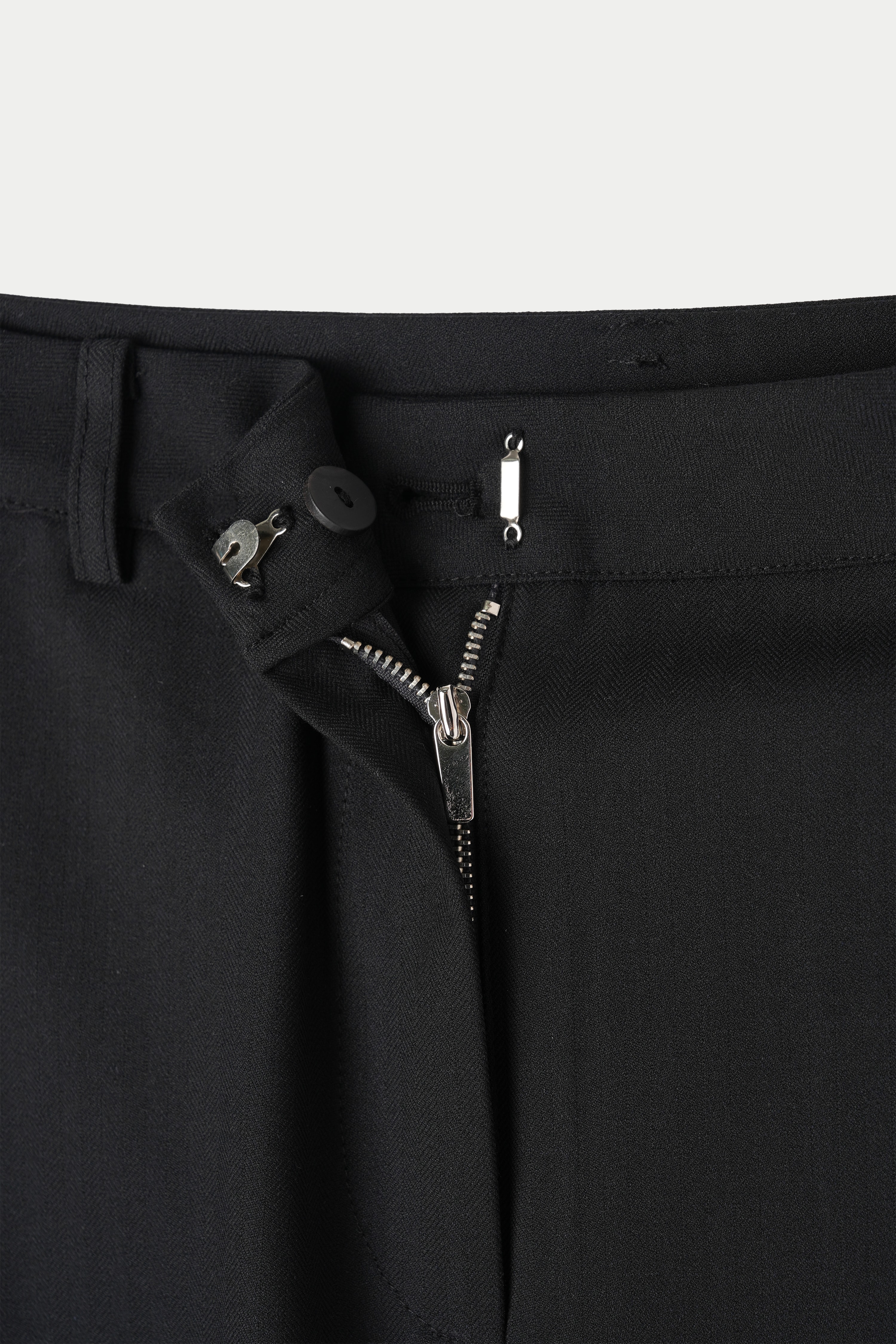 [3rd re-stock] Carolyn Black Skirt