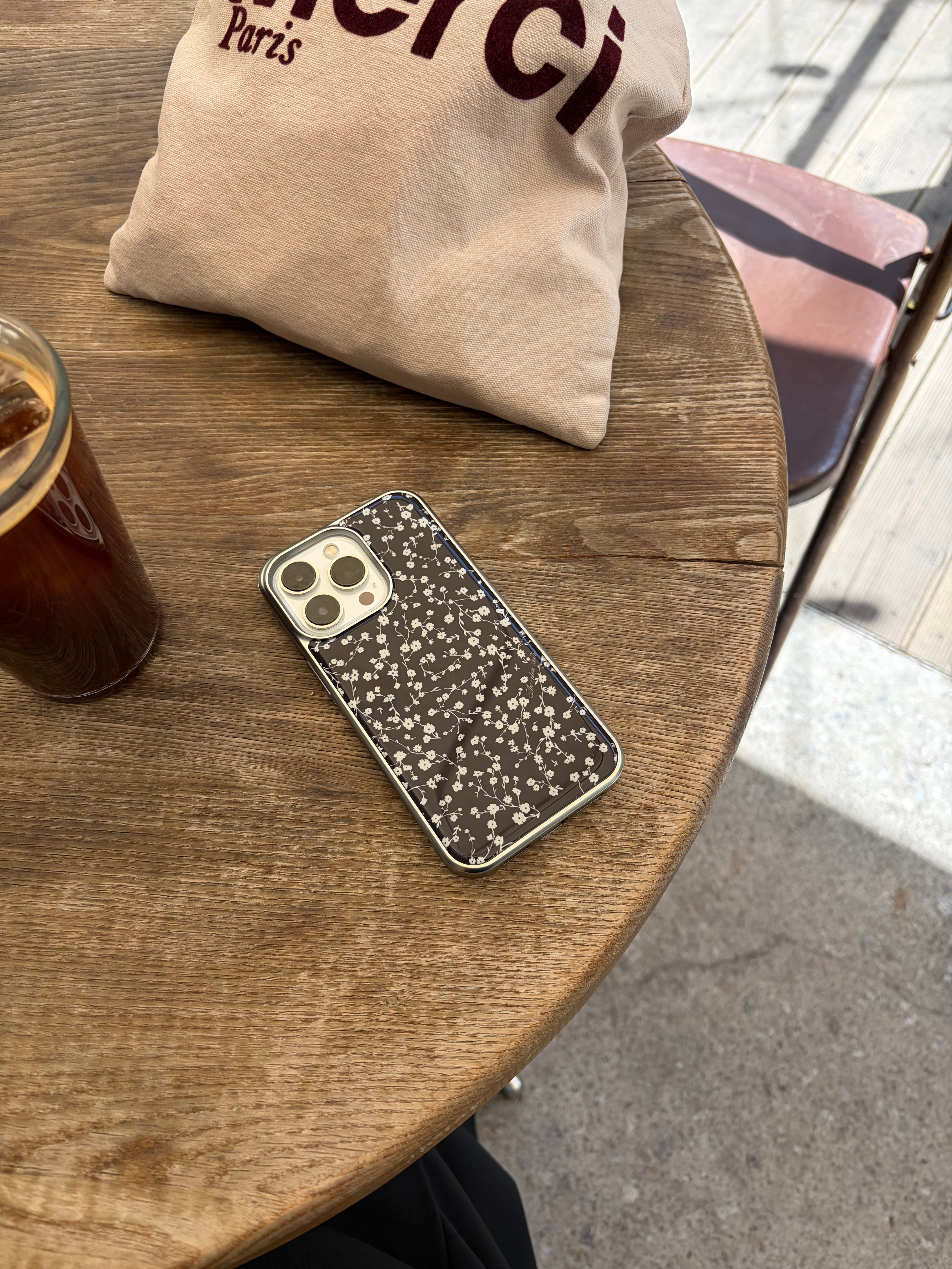 vintage flower case (silver epoxy)