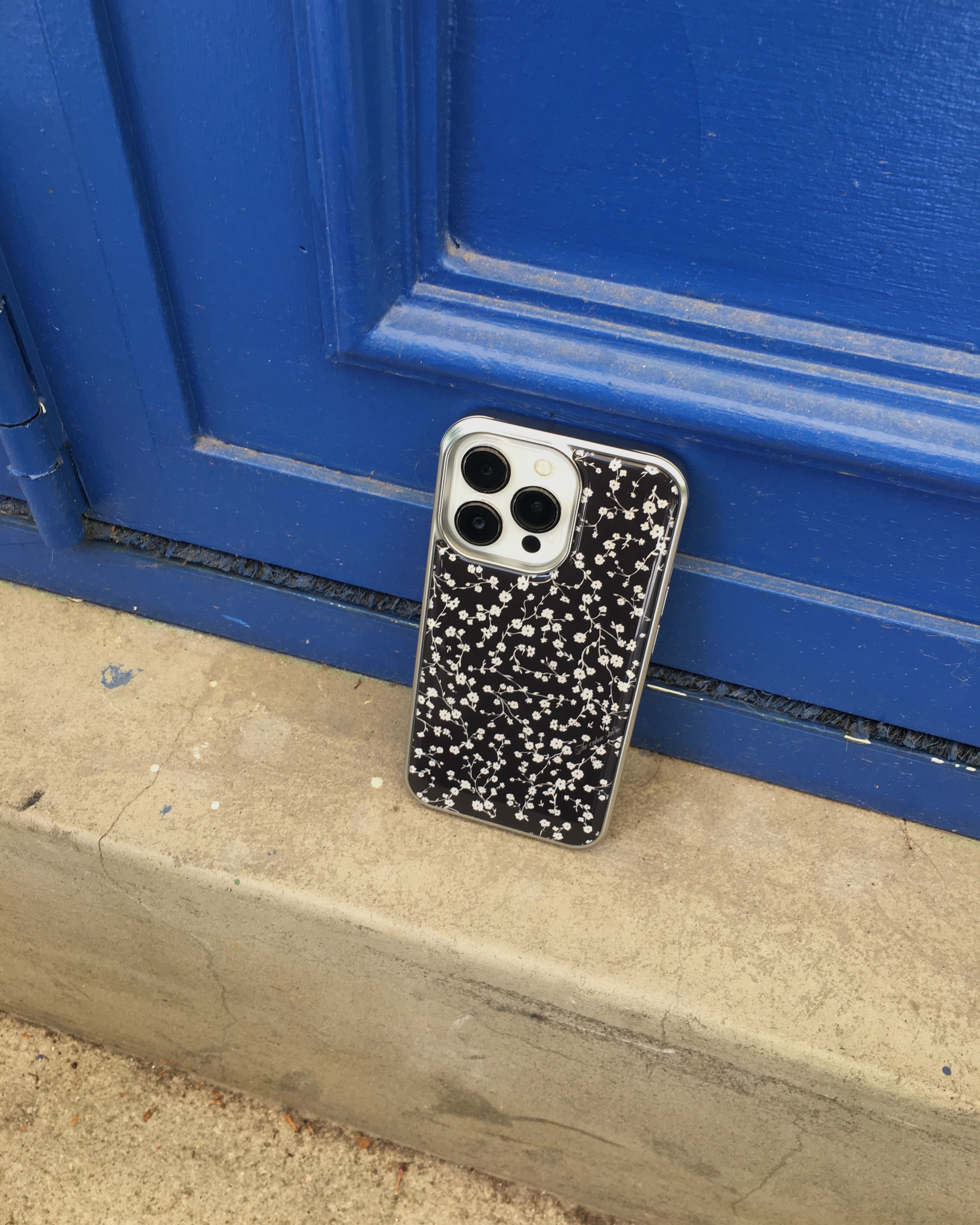 vintage flower case (silver epoxy)