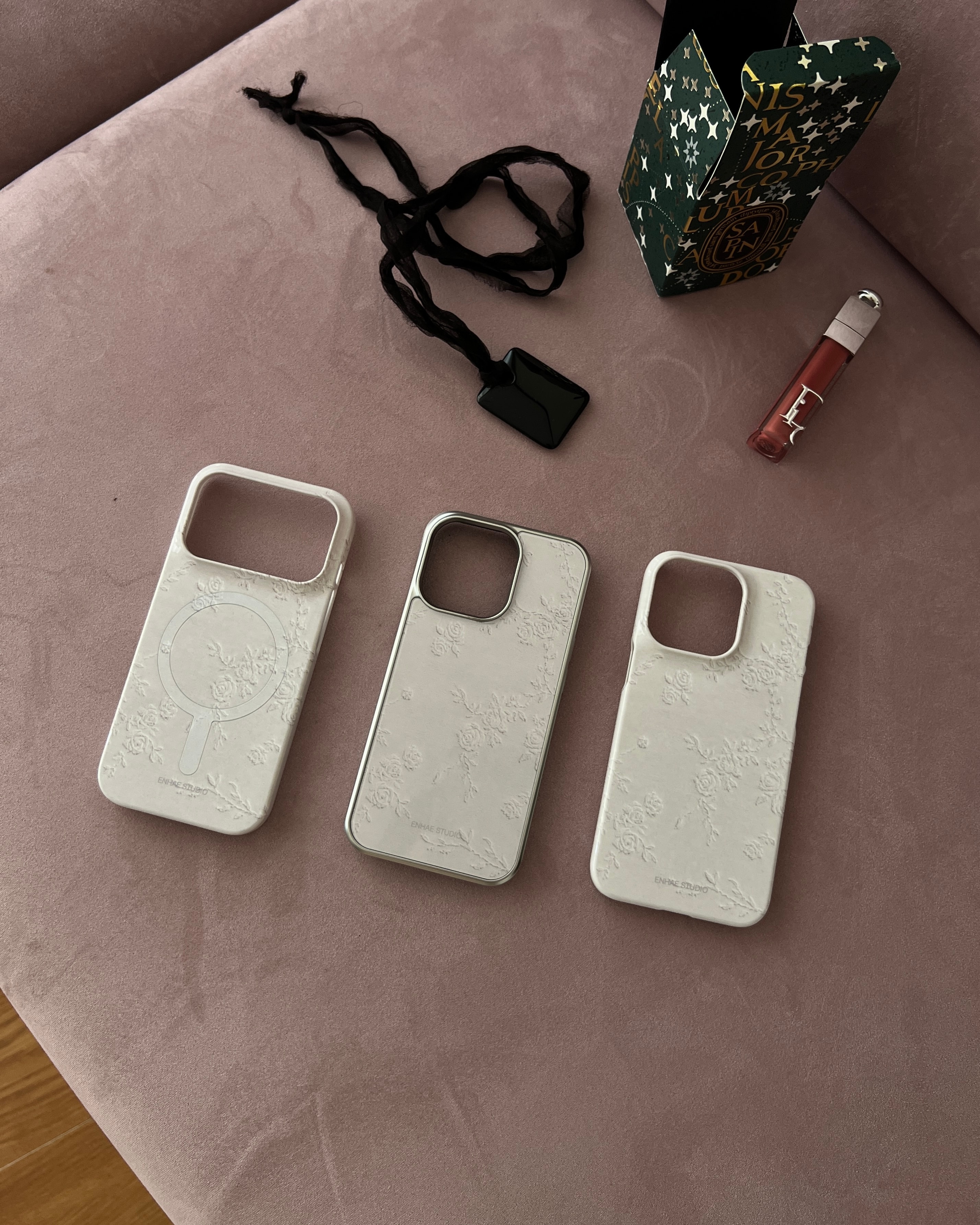 Blanche Rose Case (+magsafe)