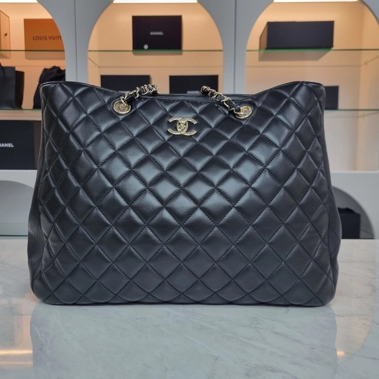 샤넬 | Large Shopper Bag