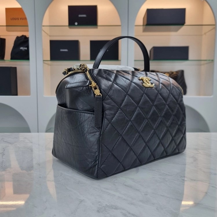 샤넬 | Top Handle Bowling Bag