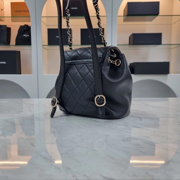 샤넬 | Duma One-Pocket Backpack