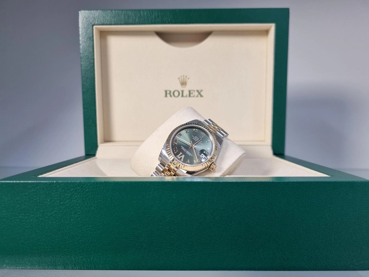Rolex® Datejust 31 (31mm | 올리브그린 | 6시 다이아 | 플루쥬빌)
