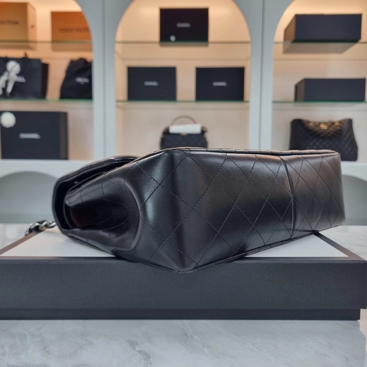 샤넬 | Classic Maxi Flap Bag