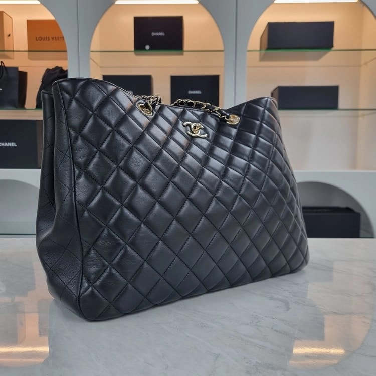 샤넬 | Large Shopper Bag