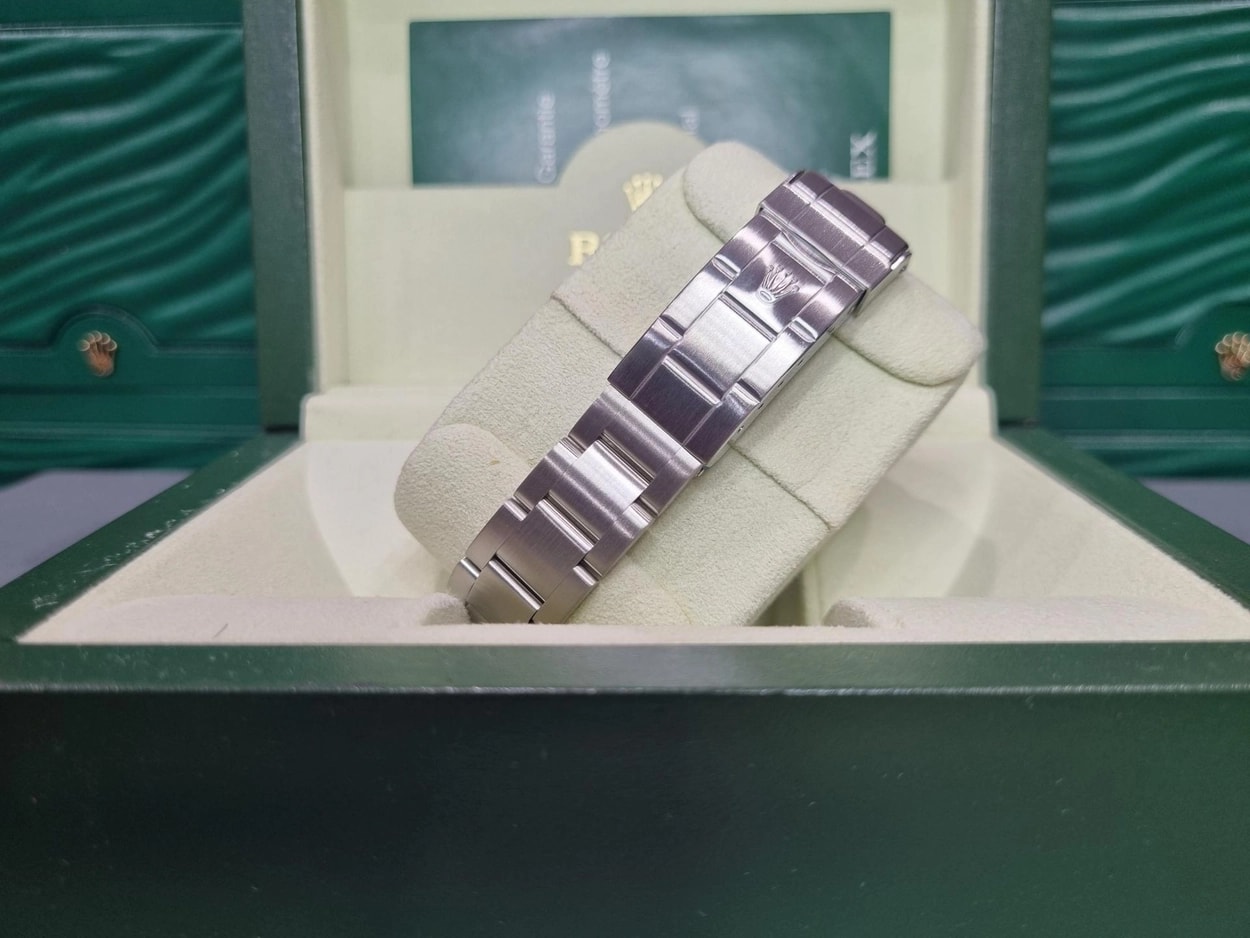 Rolex® Submariner Date (40mm | 블랙 다이얼)