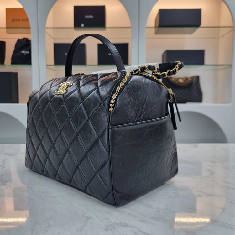 샤넬 | Top Handle Bowling Bag