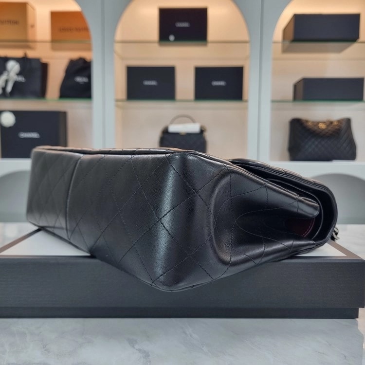샤넬 | Classic Maxi Flap Bag