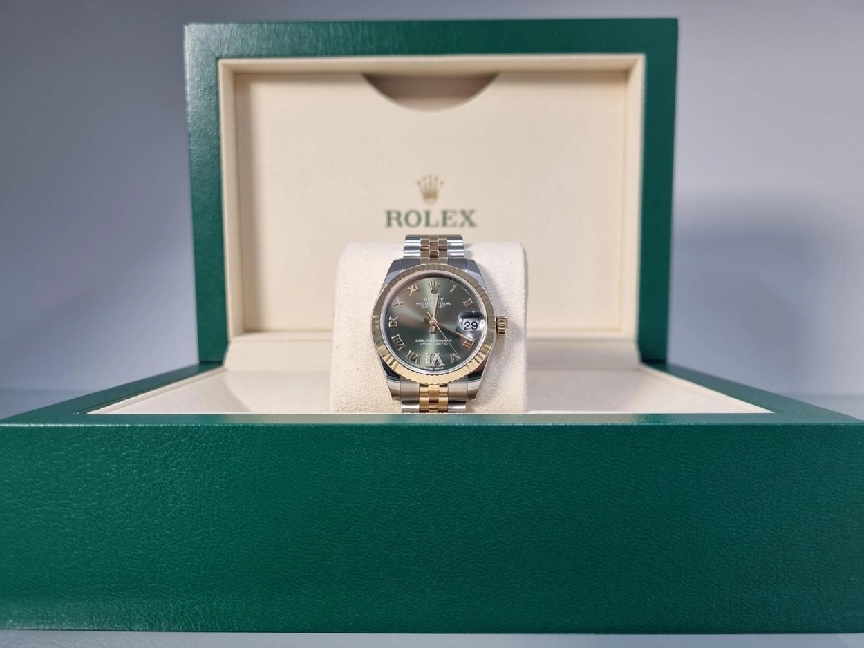 Rolex® Datejust 31 (31mm | 올리브그린 | 6시 다이아 | 플루쥬빌)