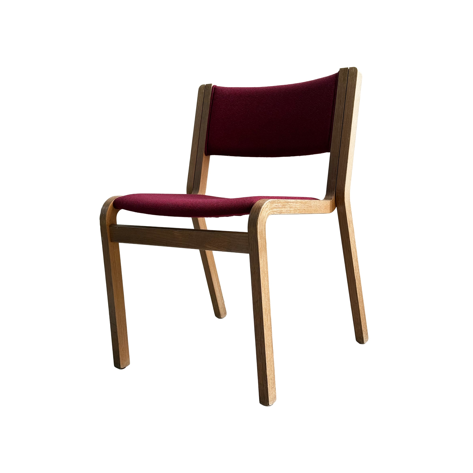 Magnus Olesen | Model 45 Stackable Chair