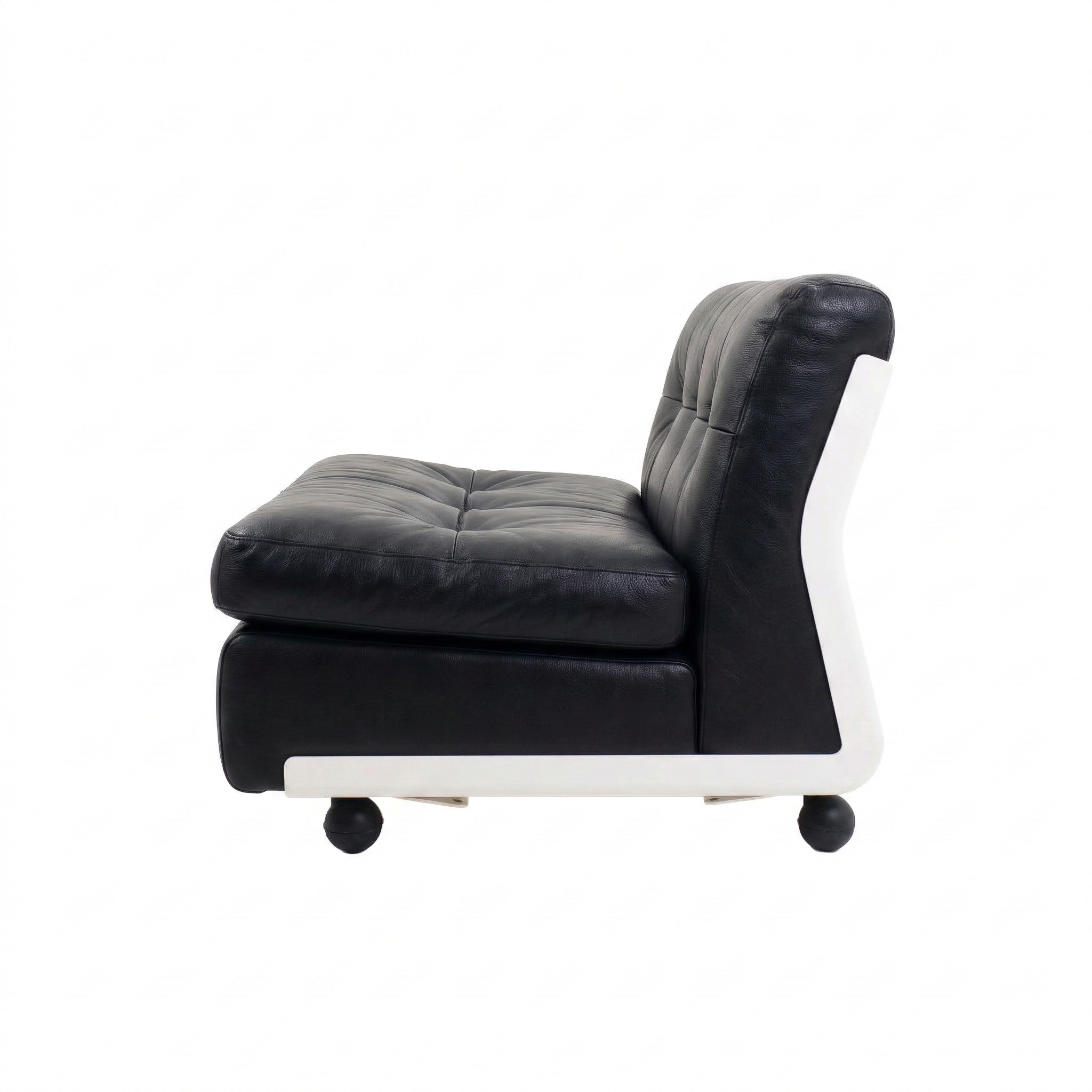 비앤비이탈리아 B&B Italia | Amanta Sofa (Vintage Premium Black Leather)