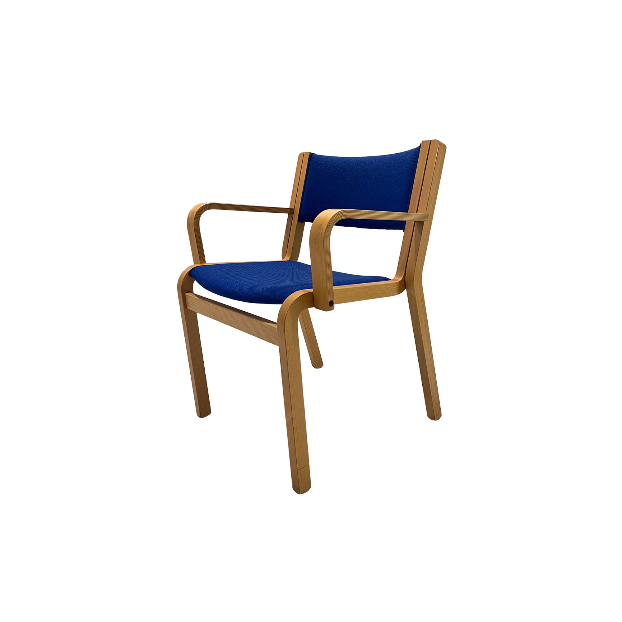 매그너스 올레센 Magnus Olesen | Model 45 Arm Chair