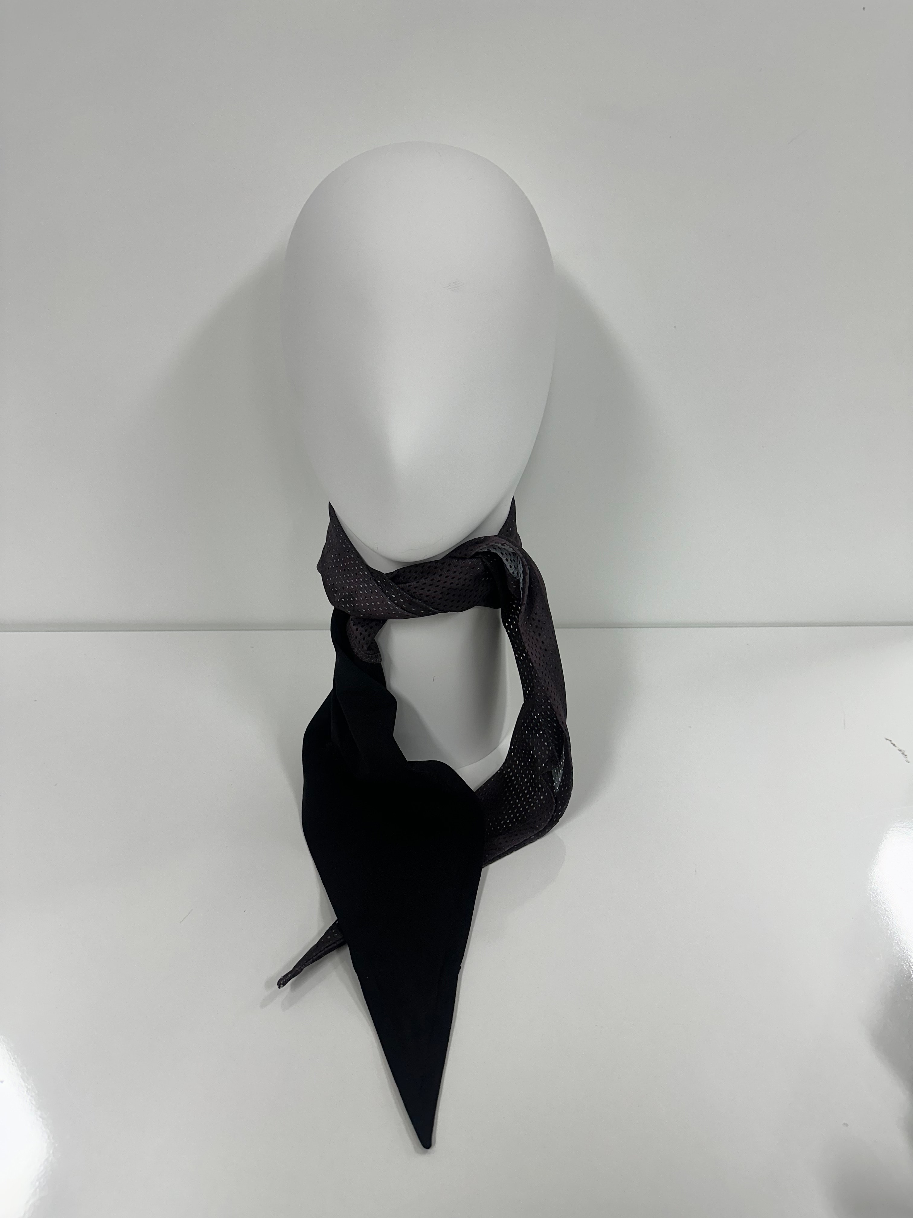 RHOMBUS-SCARF* (BK)