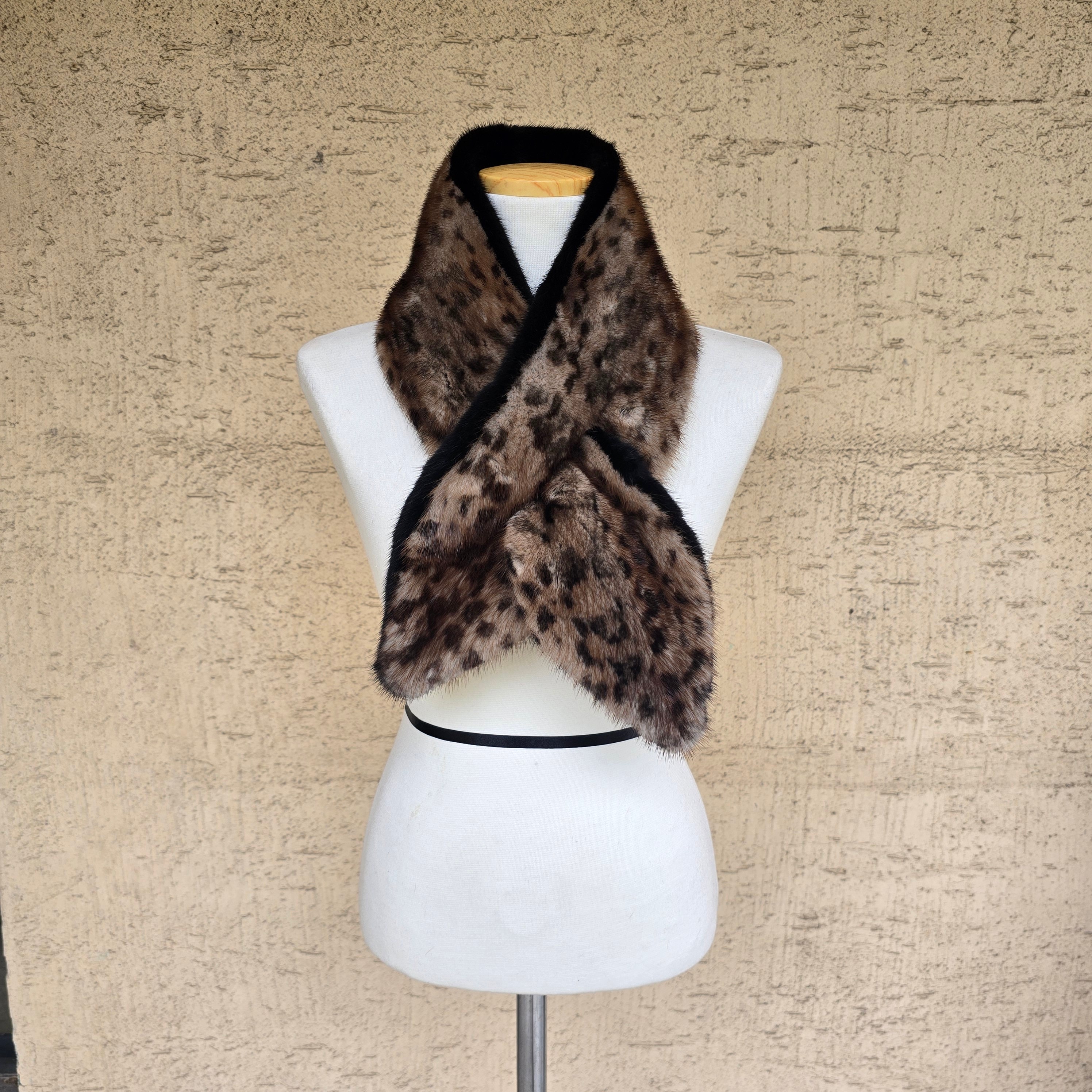 DANISH SCARF
