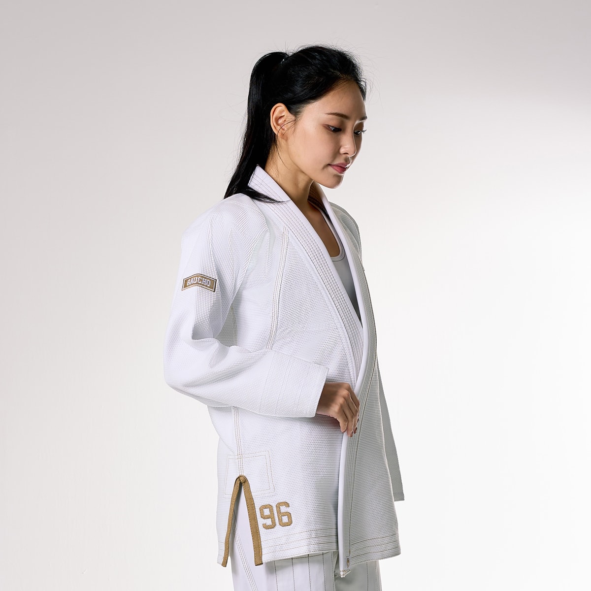 가우쵸 디펜시브 라인맨 주짓수 도복 (화이트)