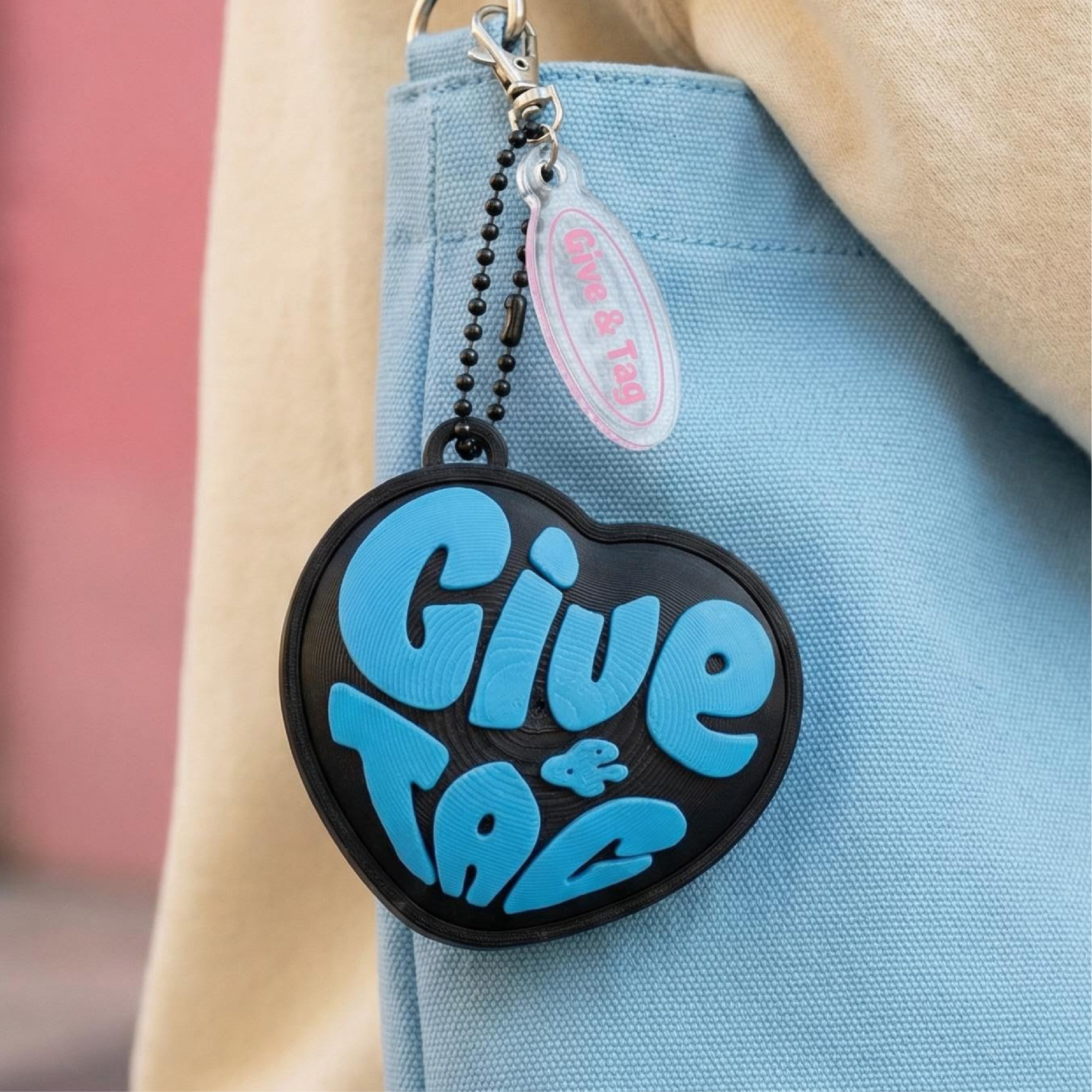 Give&Tag 클릭커 키링(블랙블루)