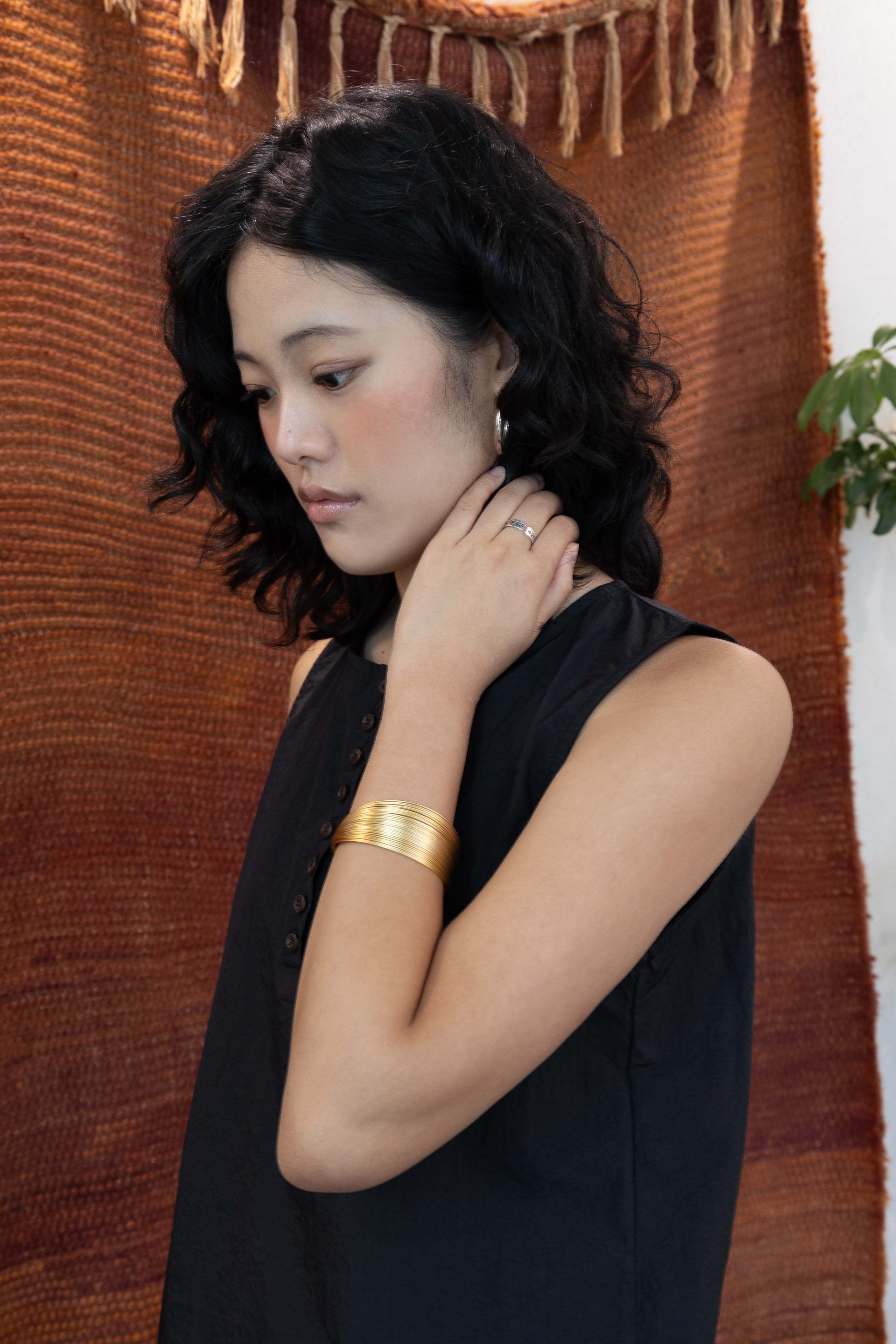 layered wire Bangle